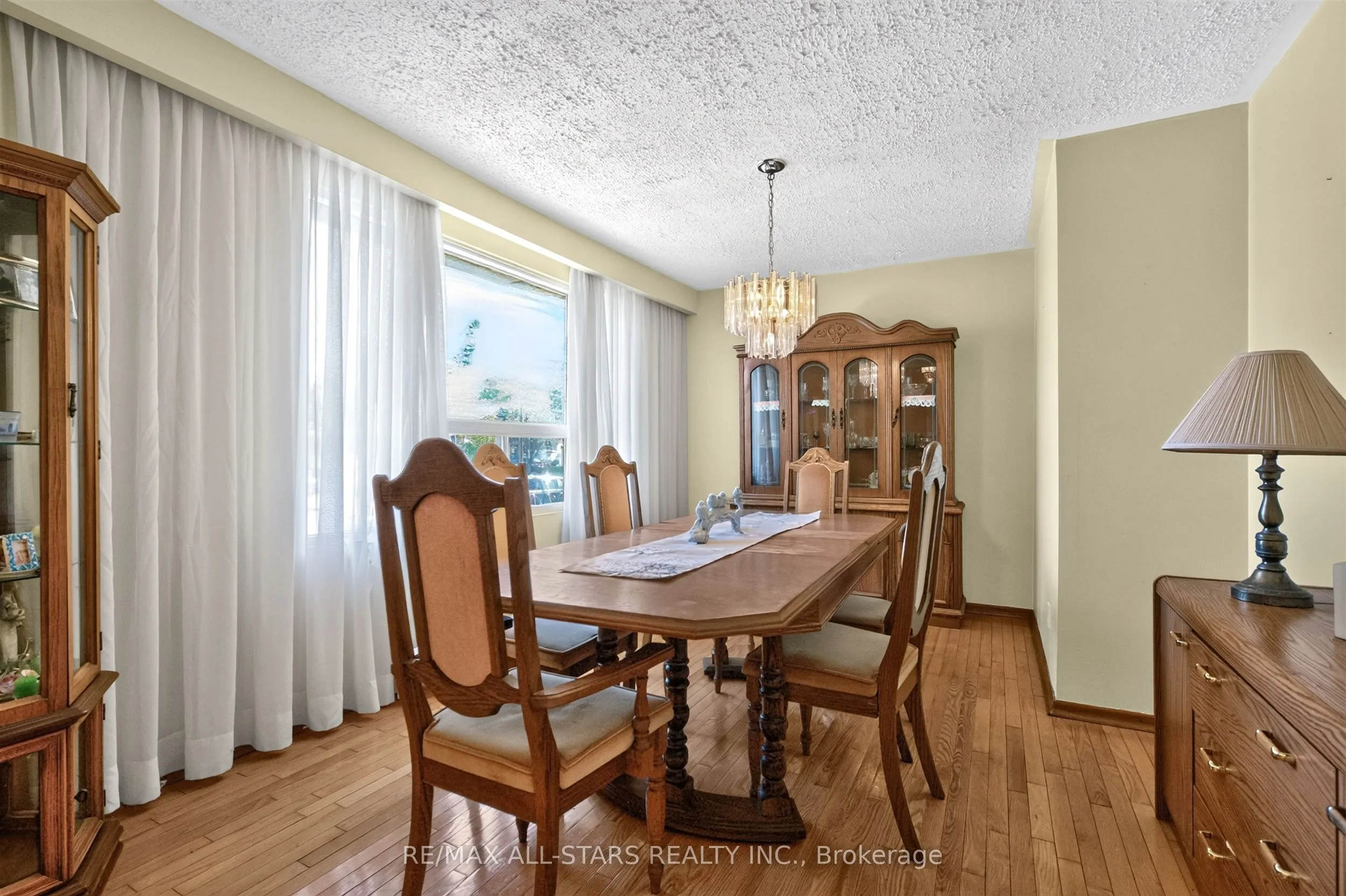 12 Adanac Drive