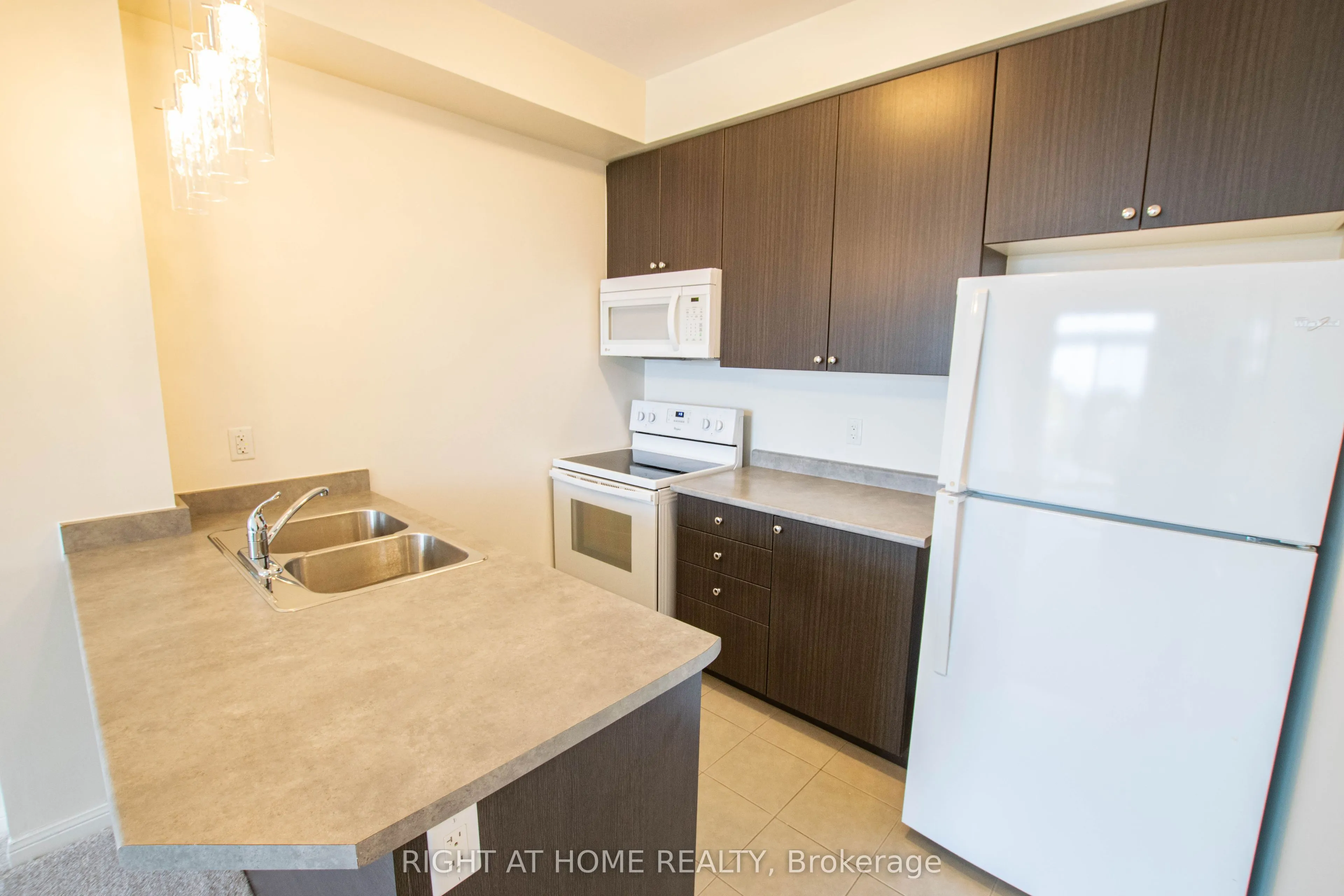 80 Aspen Springs Drive #425