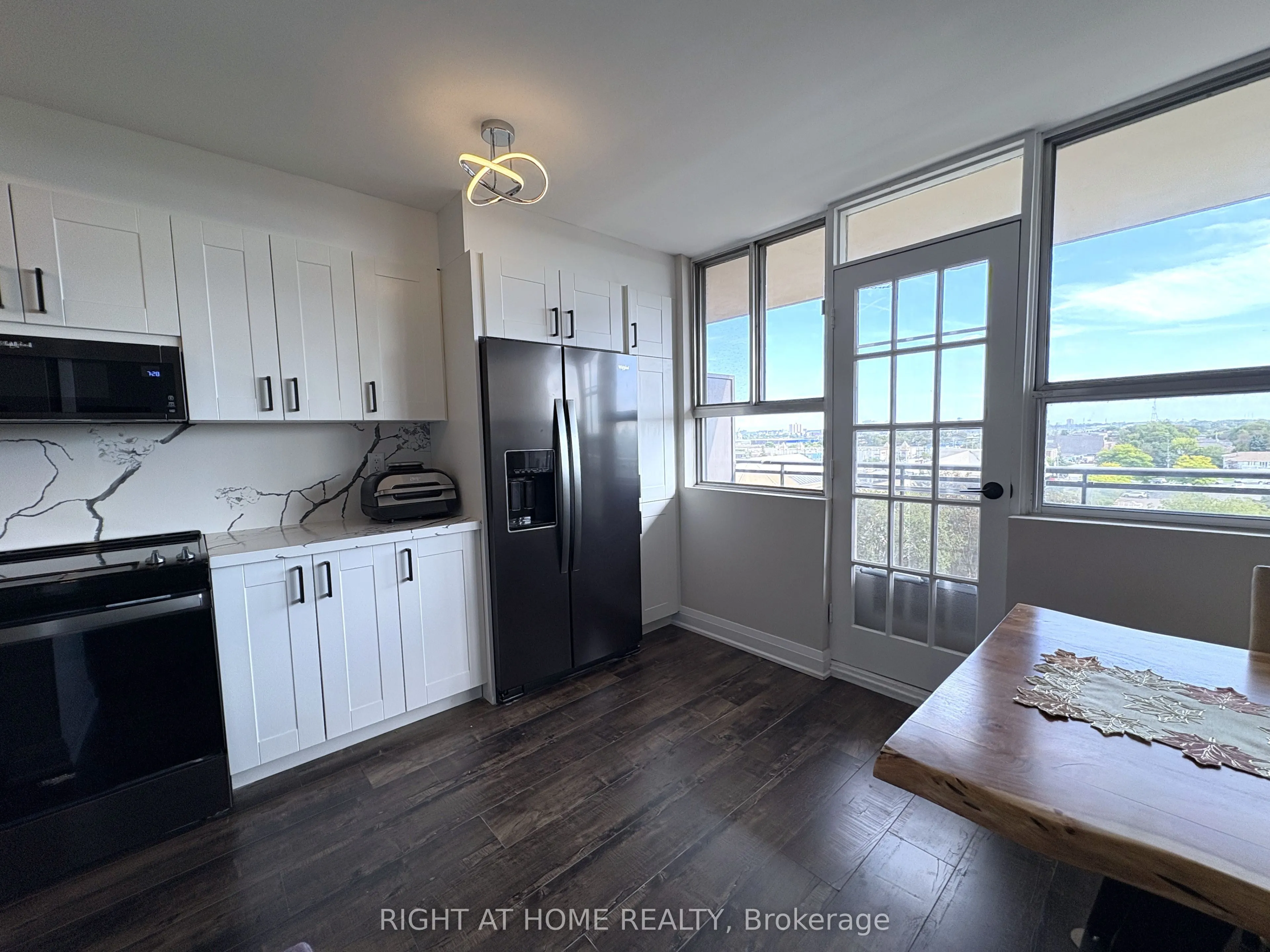 1950 Kennedy Road #711