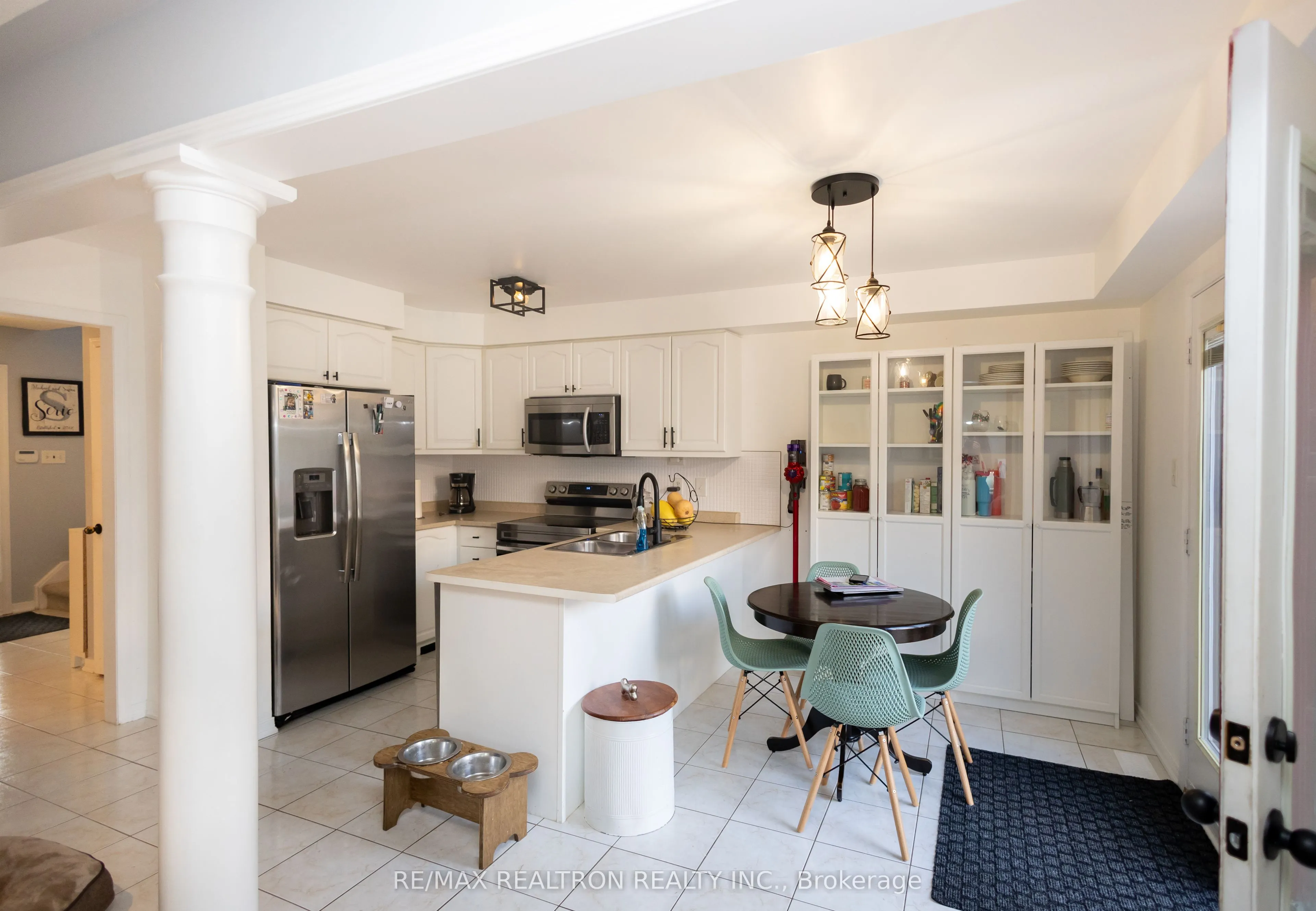 119 WILLIAM COWLES Drive