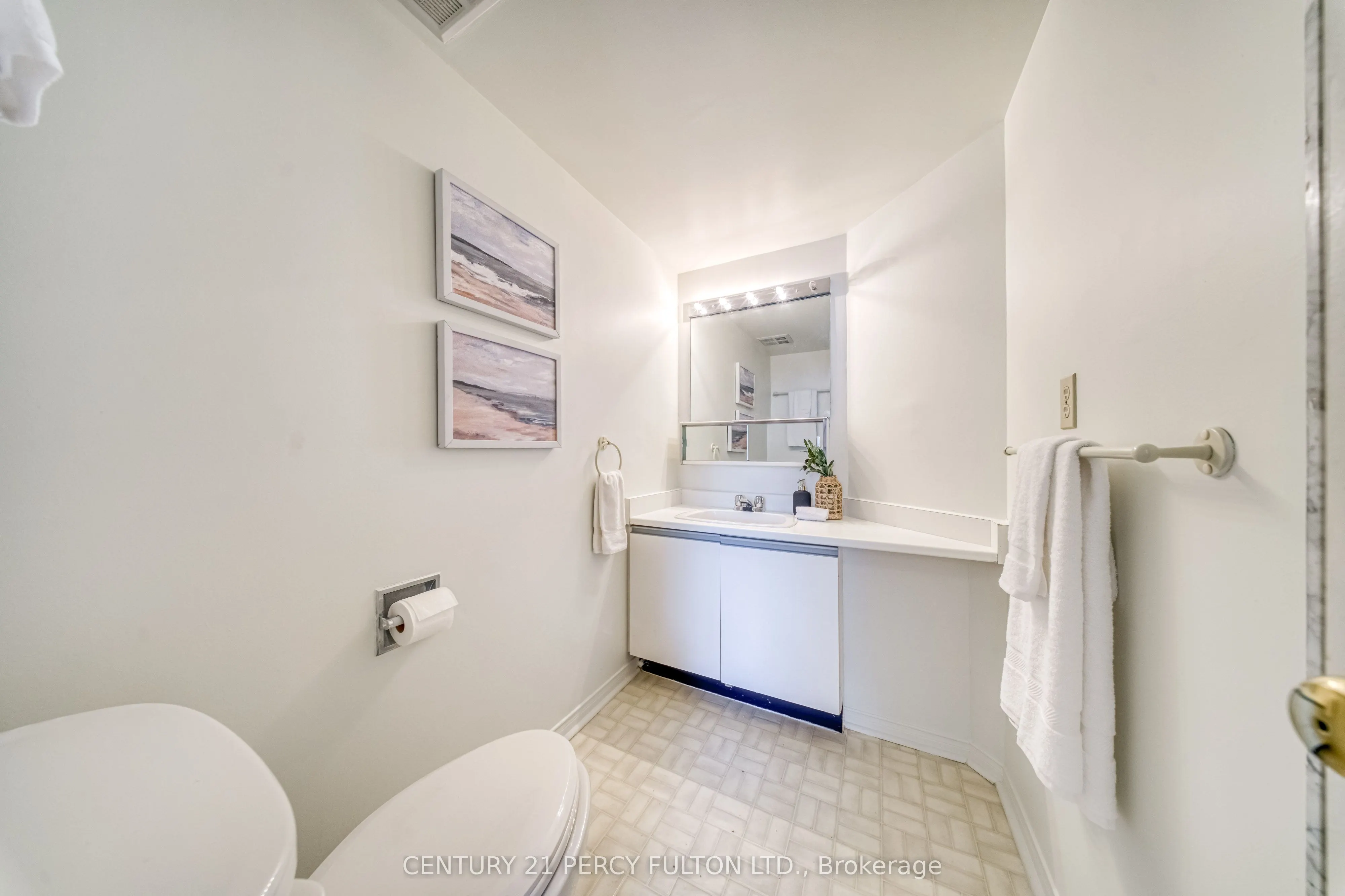 2 Westney Road N #1004