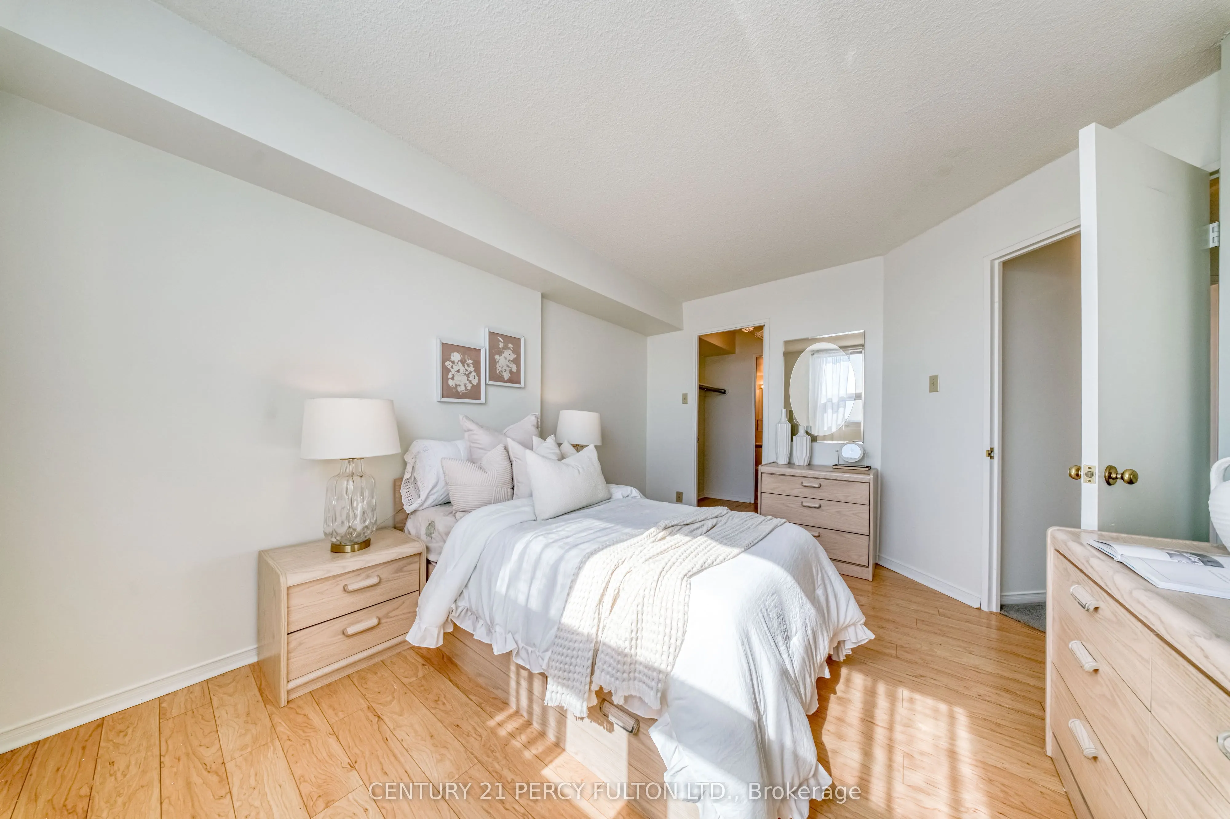 2 Westney Road N #1004