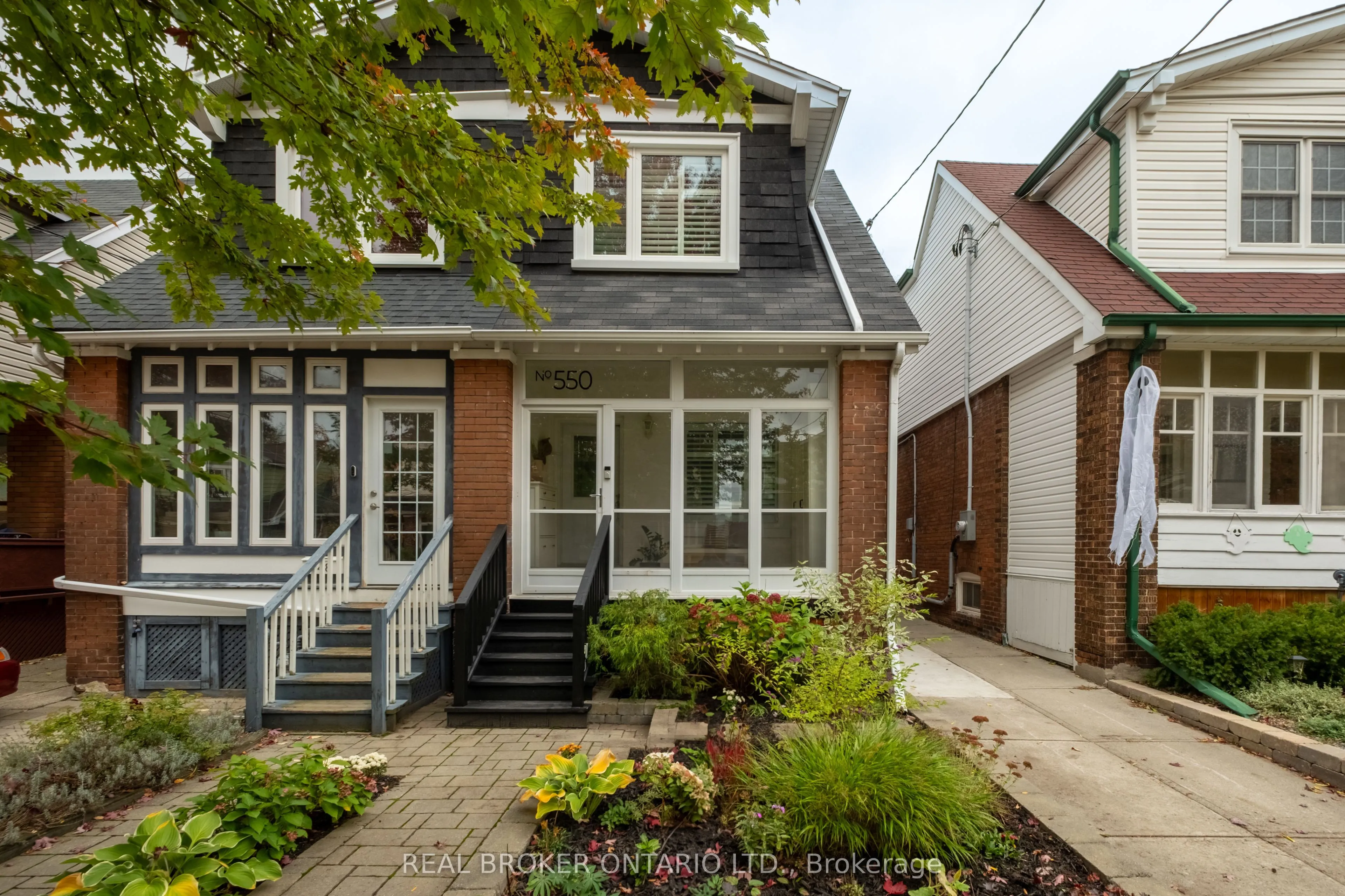550 Milverton Boulevard