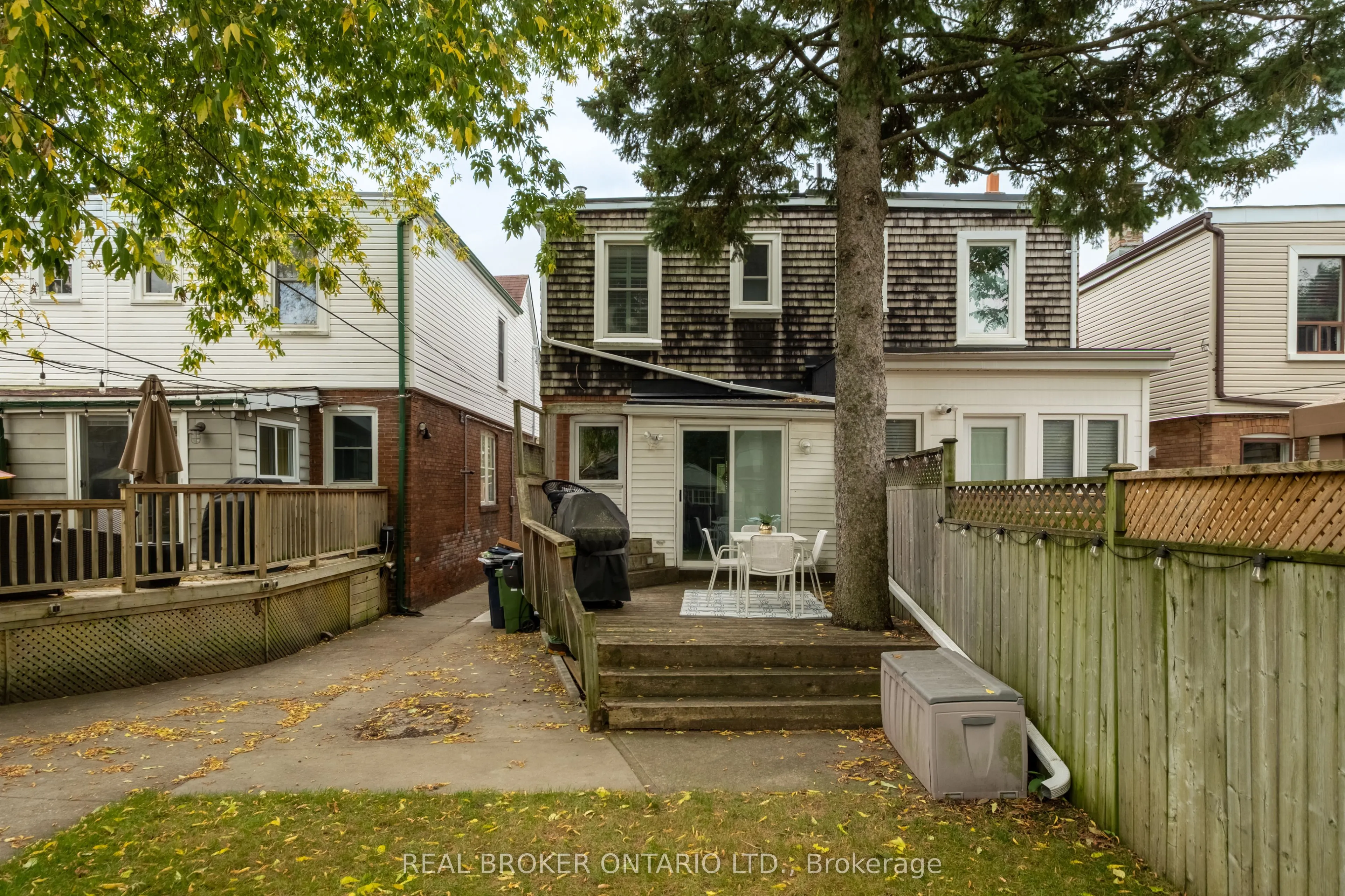 550 Milverton Boulevard