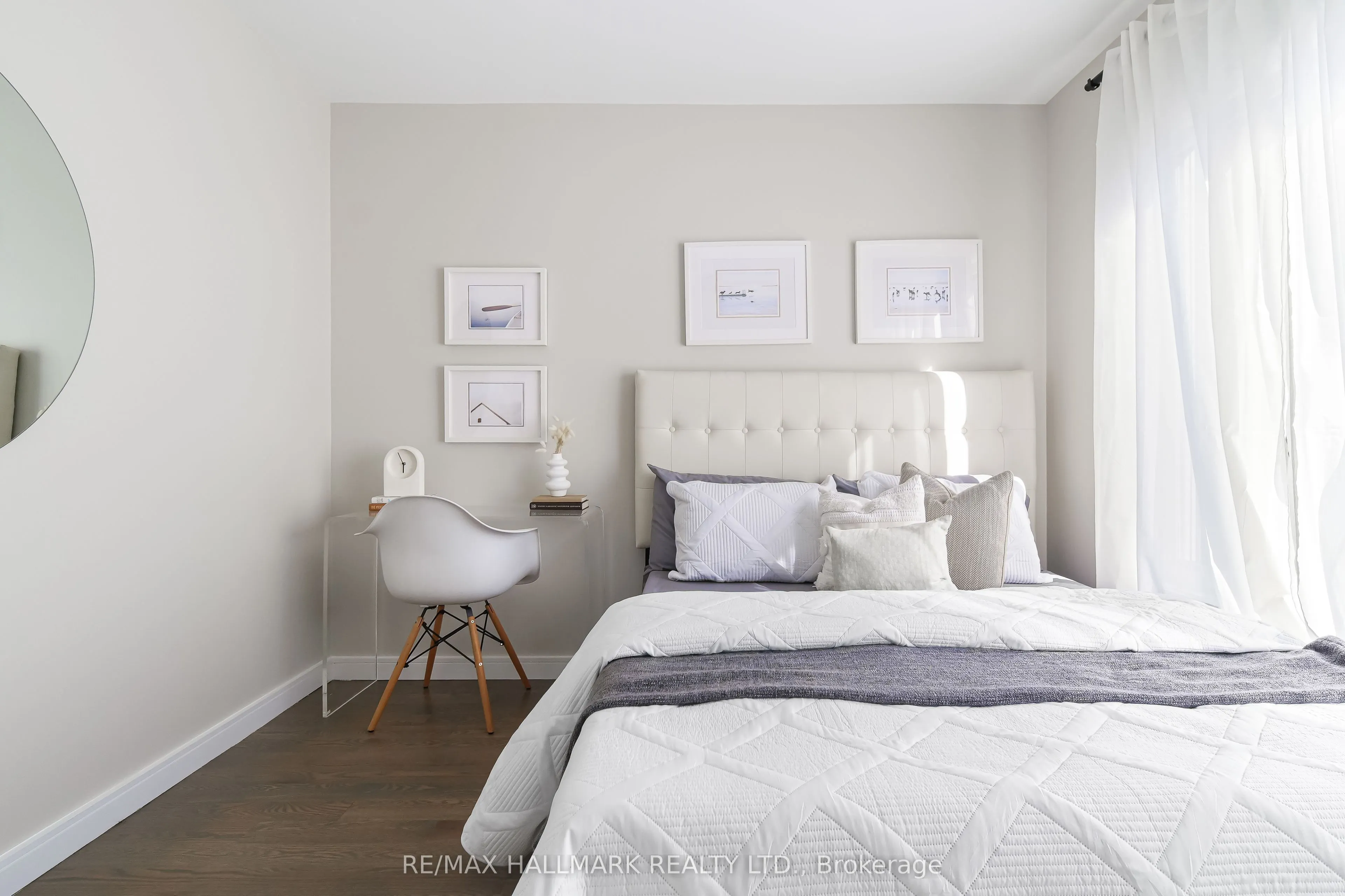 9B Linton Avenue S