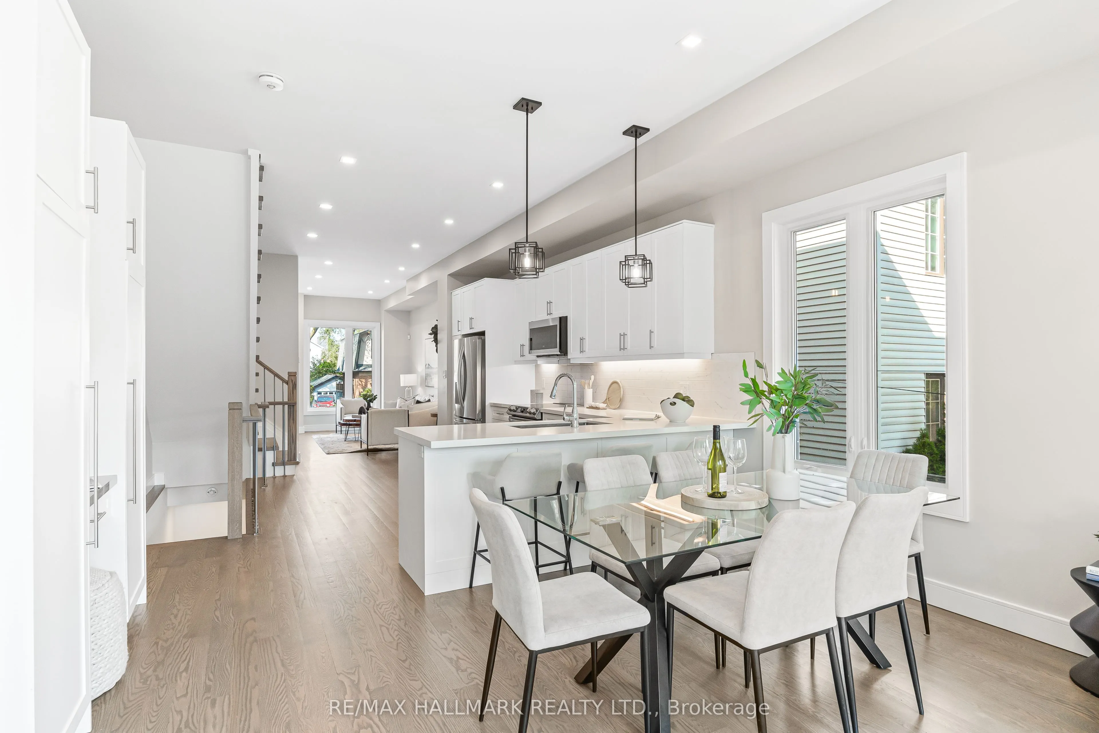 9B Linton Avenue S