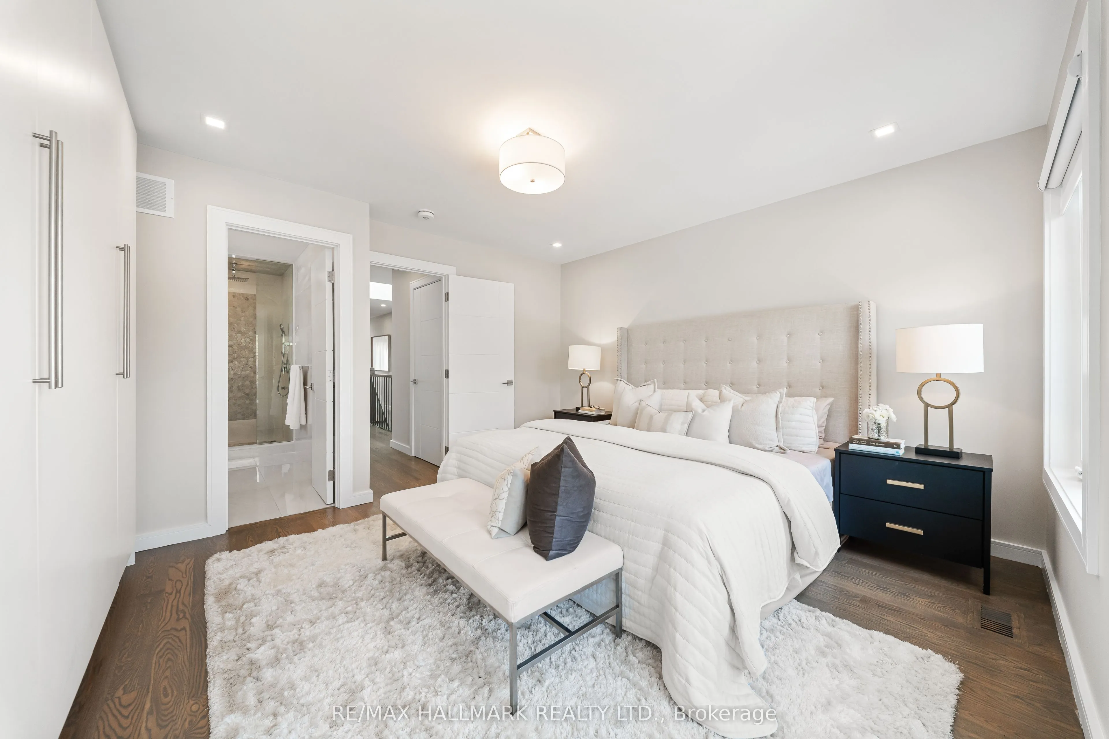 9B Linton Avenue S