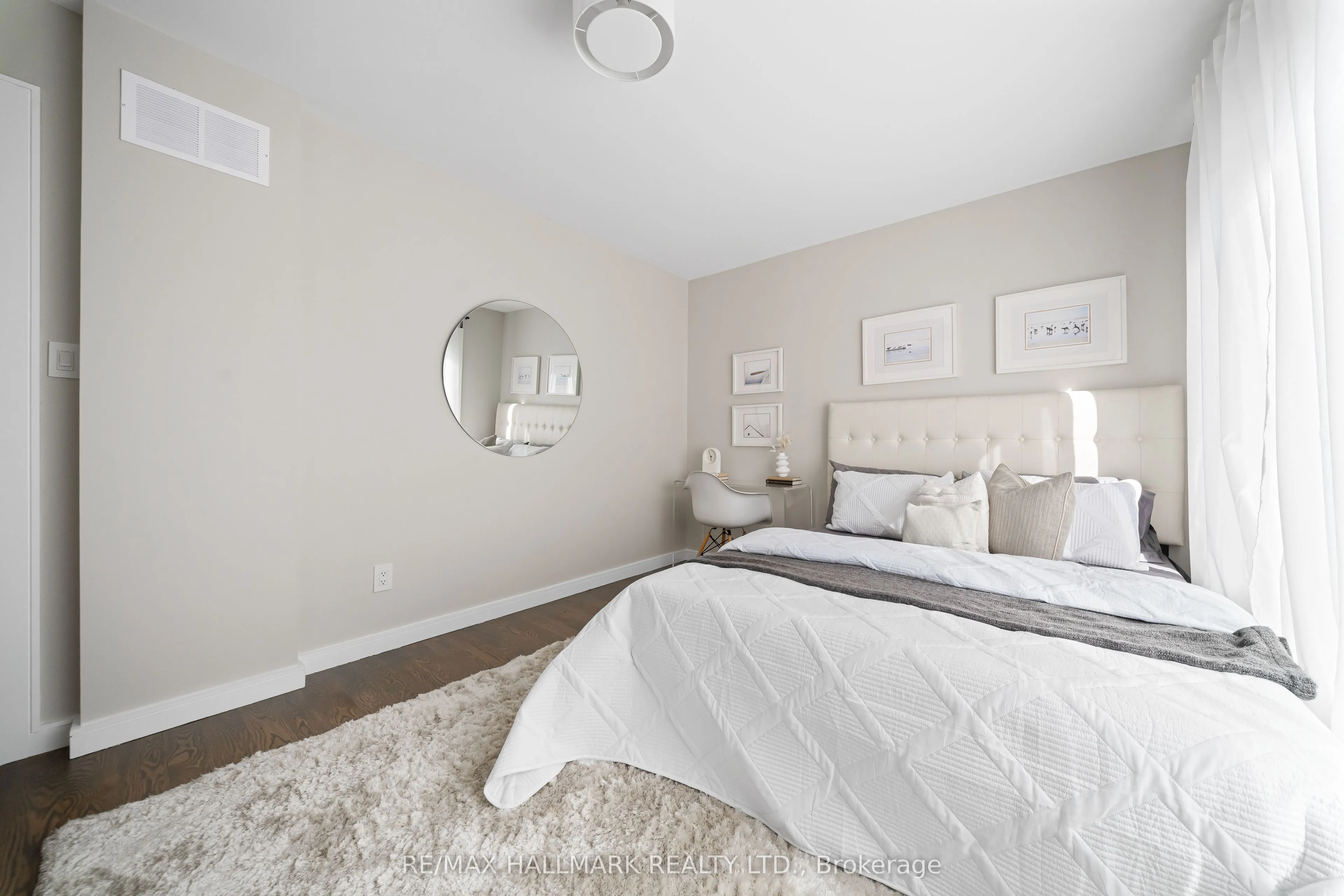 9B Linton Avenue S