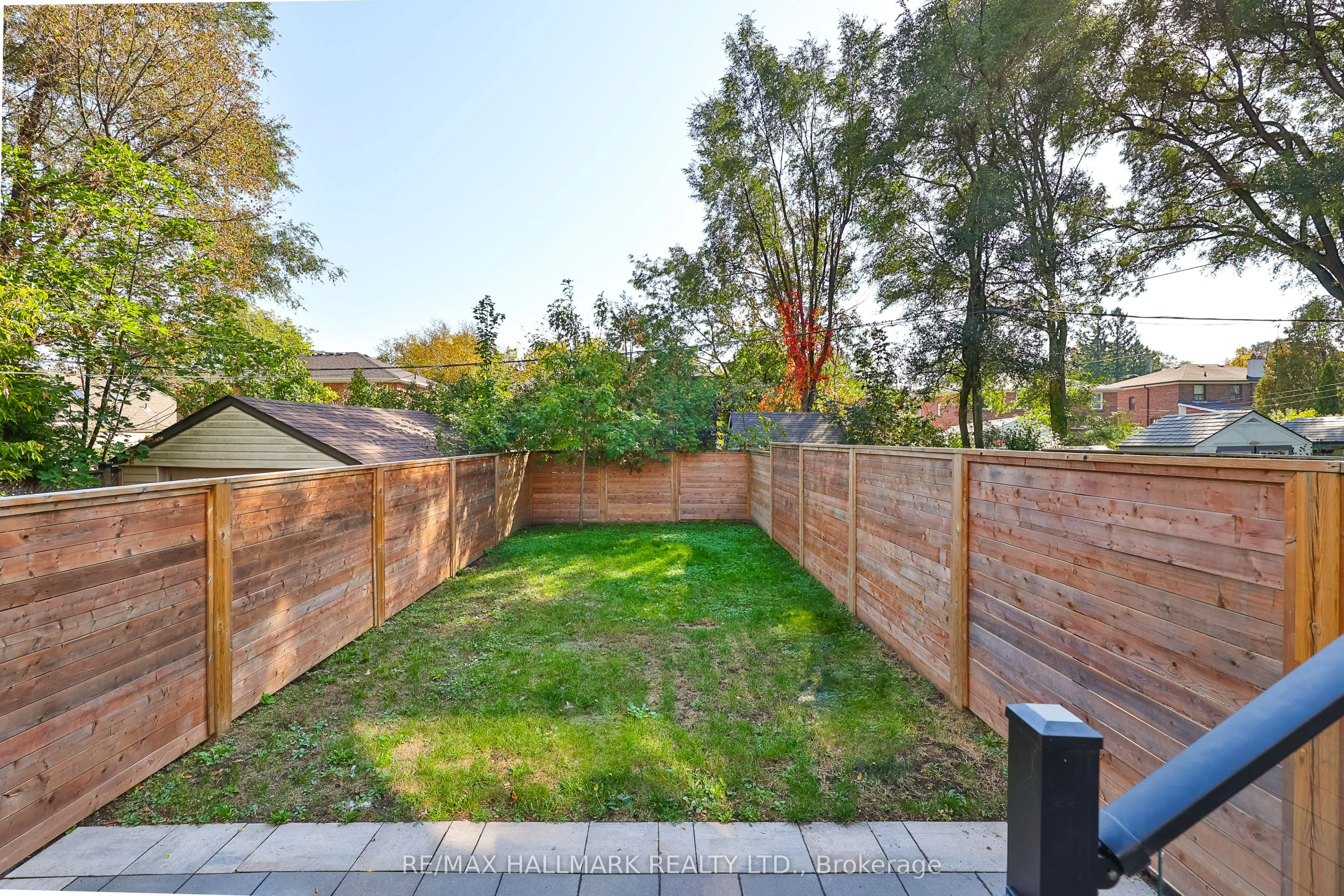 9B Linton Avenue S