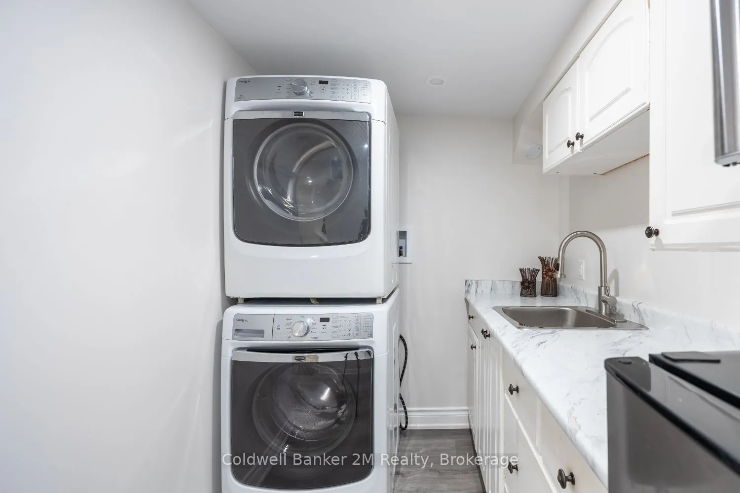 152 Taunton Road W