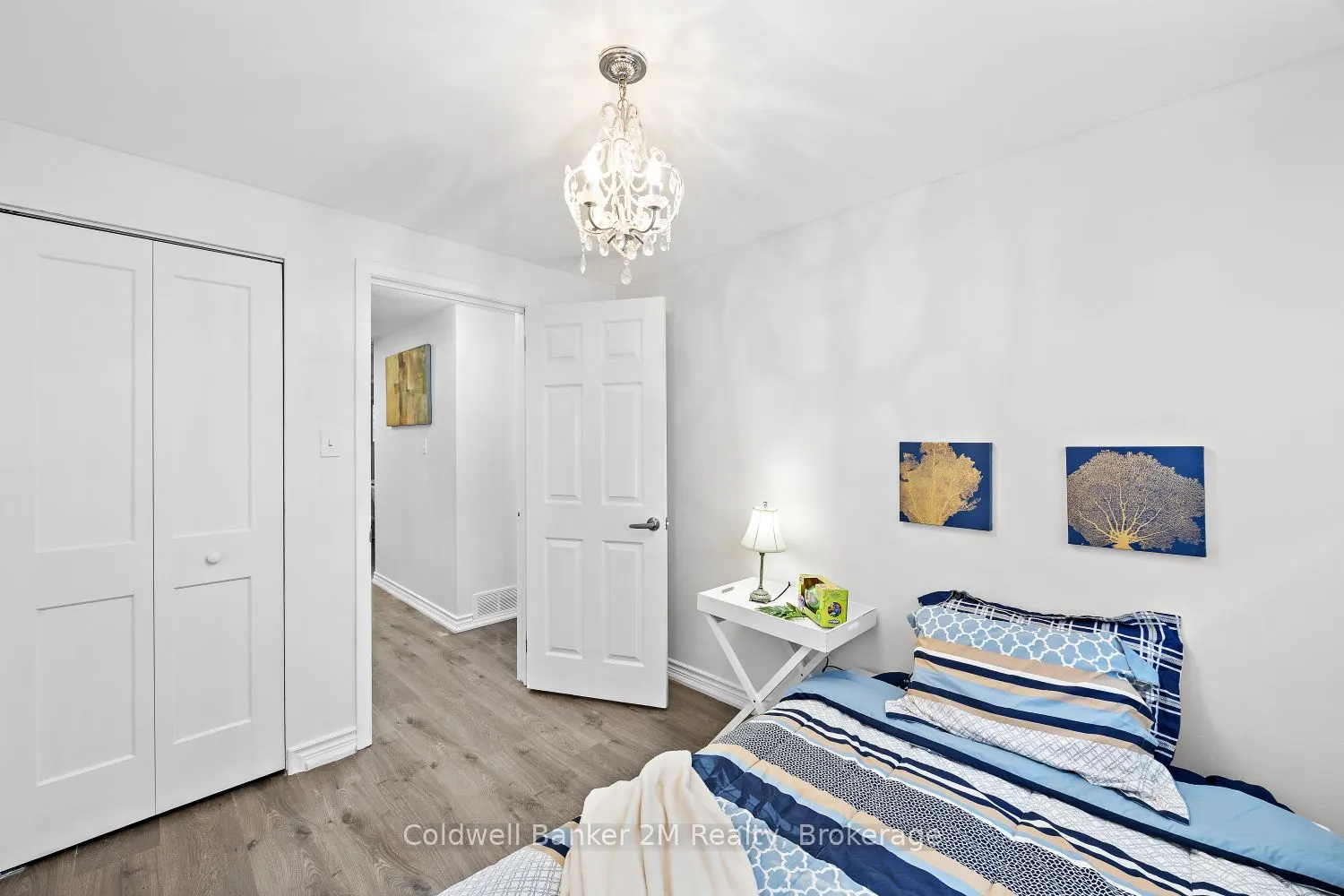 152 Taunton Road W