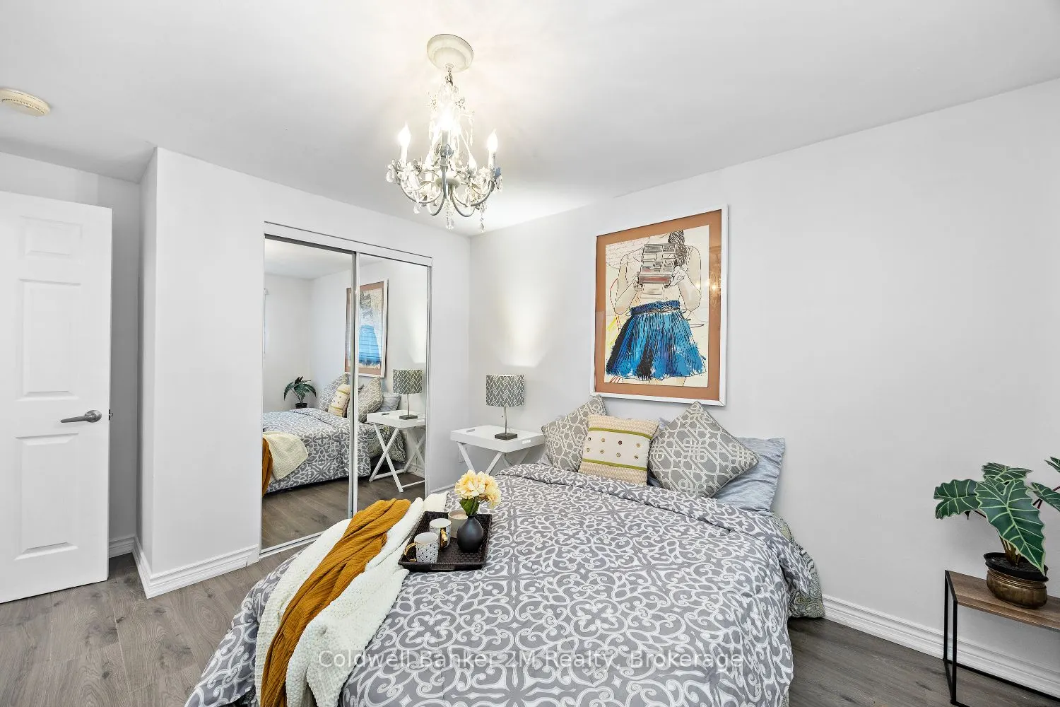 152 Taunton Road W