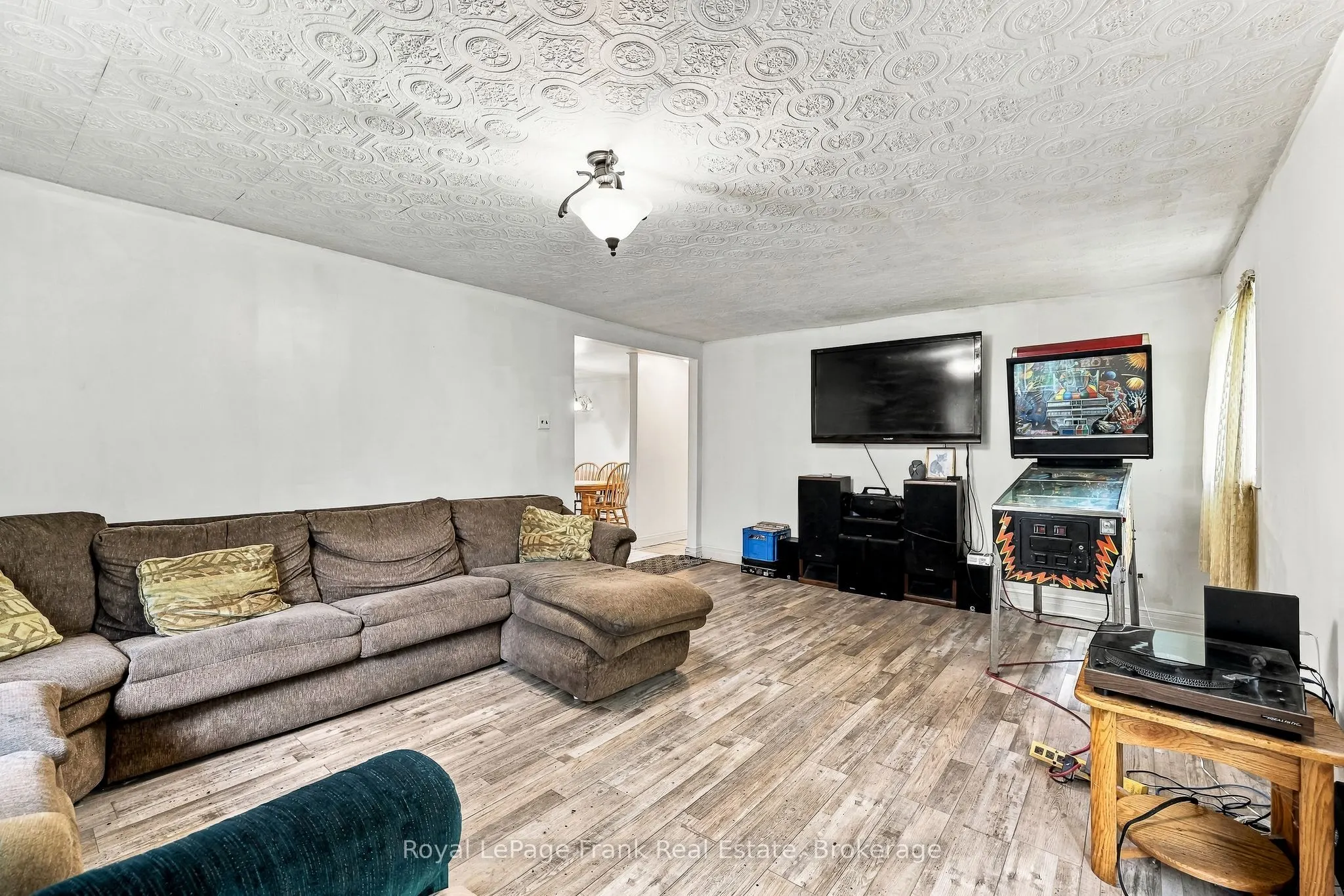 120 Aldred Drive