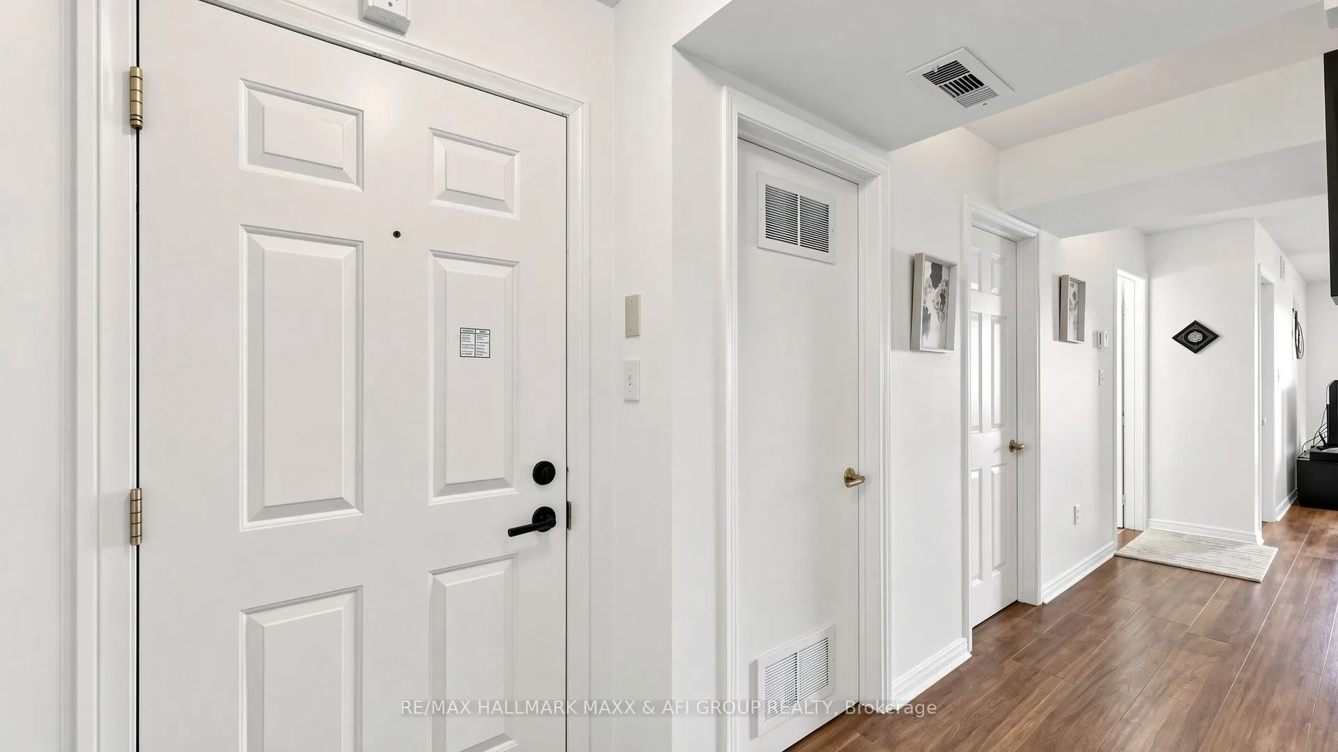 92 Petra Way #2