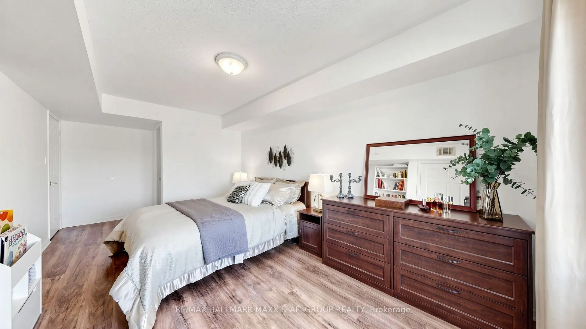 92 Petra Way #2