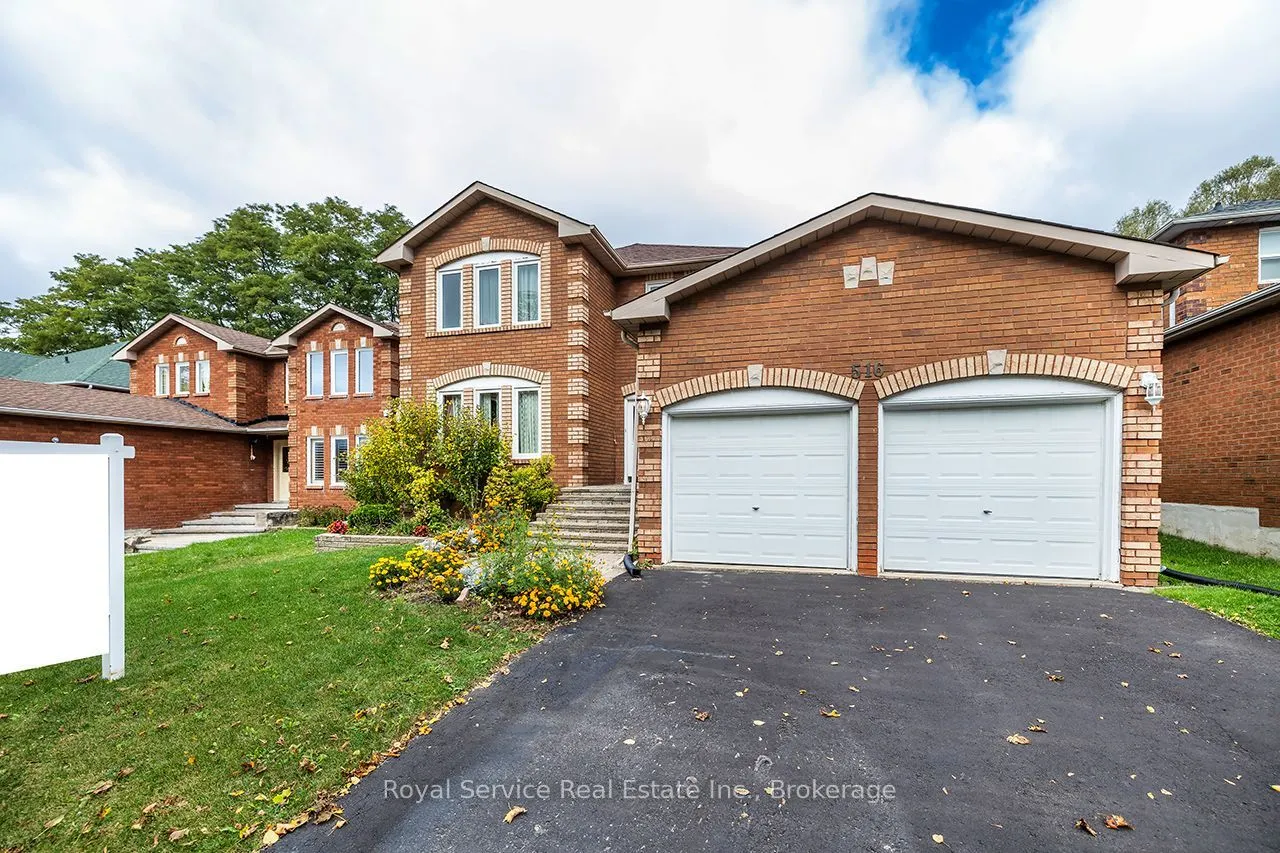 516 Palmtree Crescent