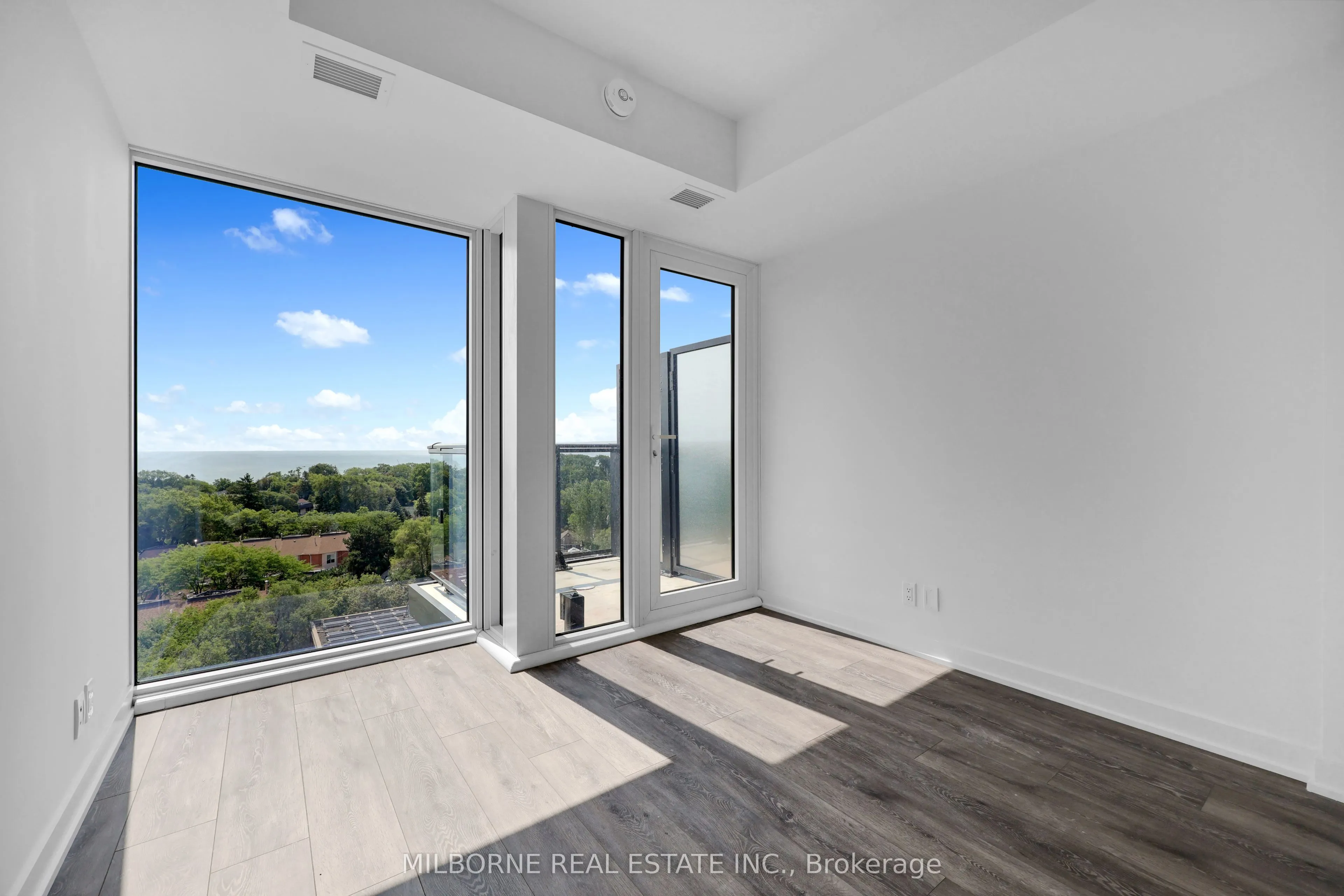 2 Manderley Drive #914