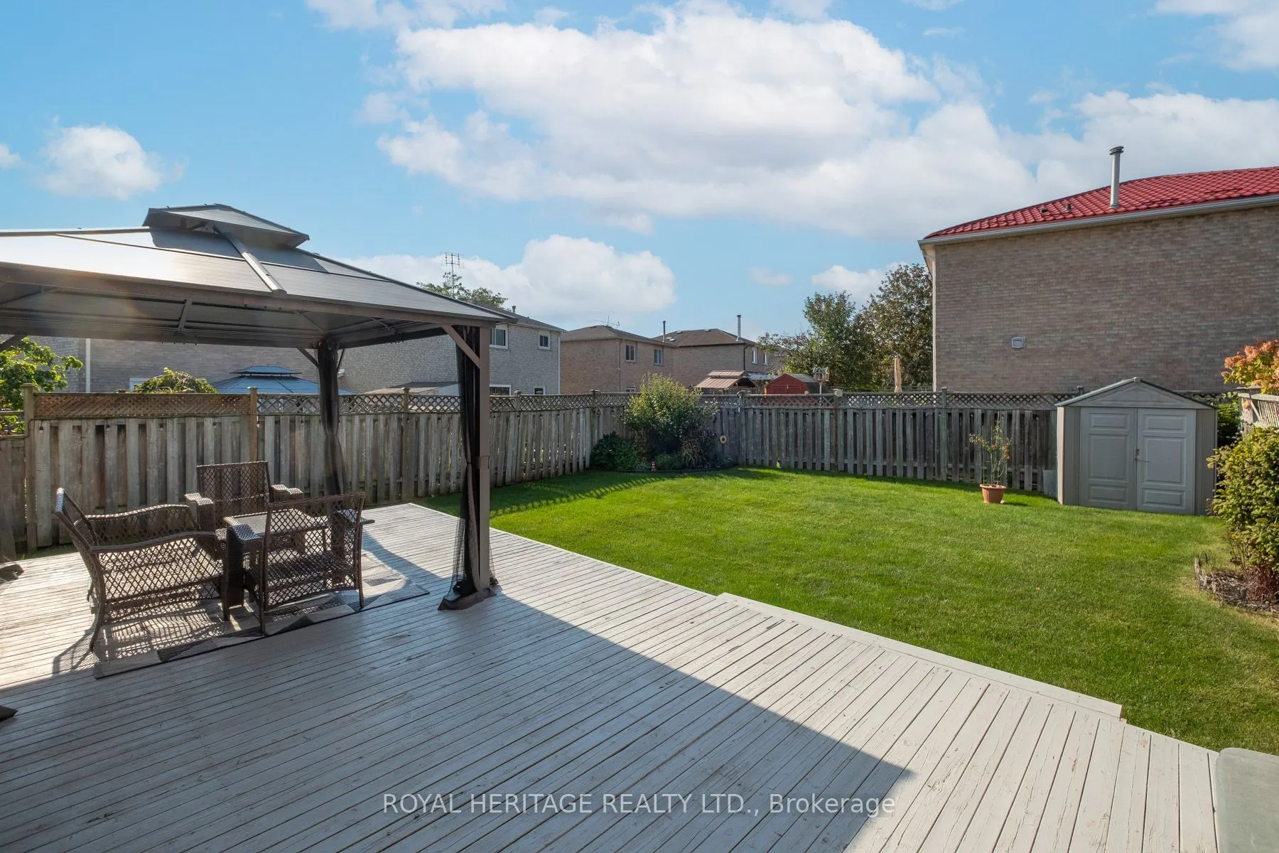 8 Dakin Drive