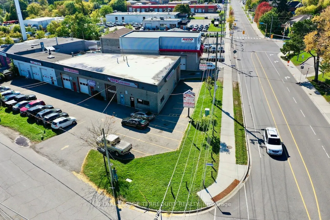 518 Centennial Road N #1