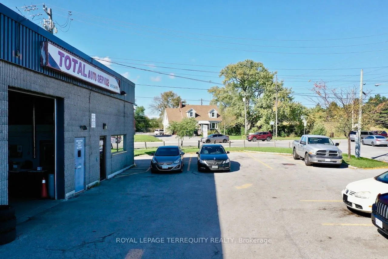 518 Centennial Road N #1