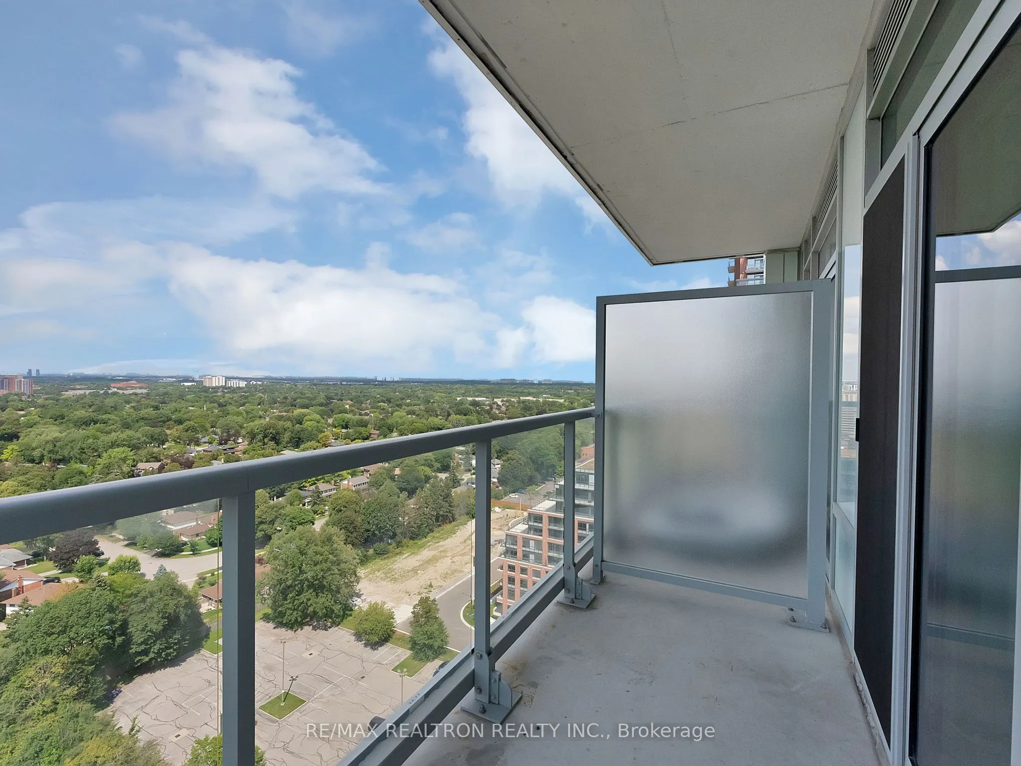 3220 Sheppard Avenue E #1702