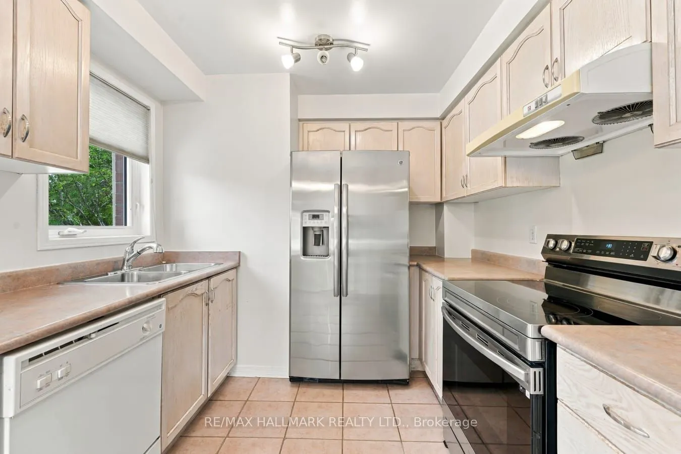 19 Rosebank Drive #1106