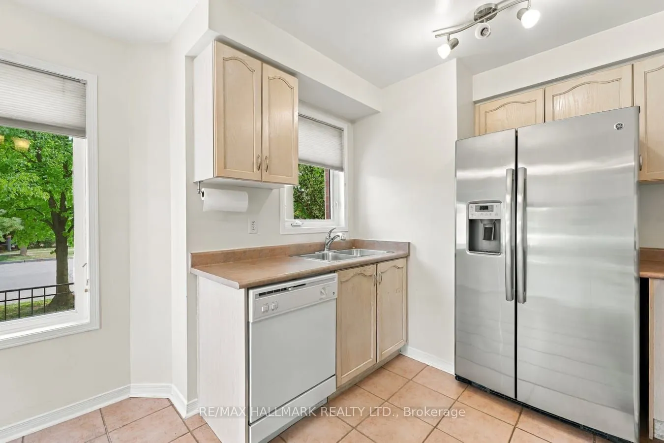 19 Rosebank Drive #1106