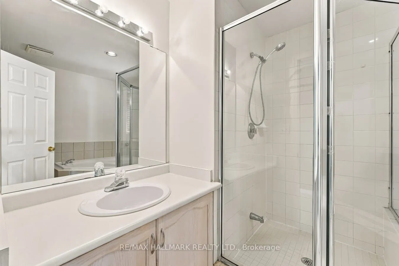 19 Rosebank Drive #1106