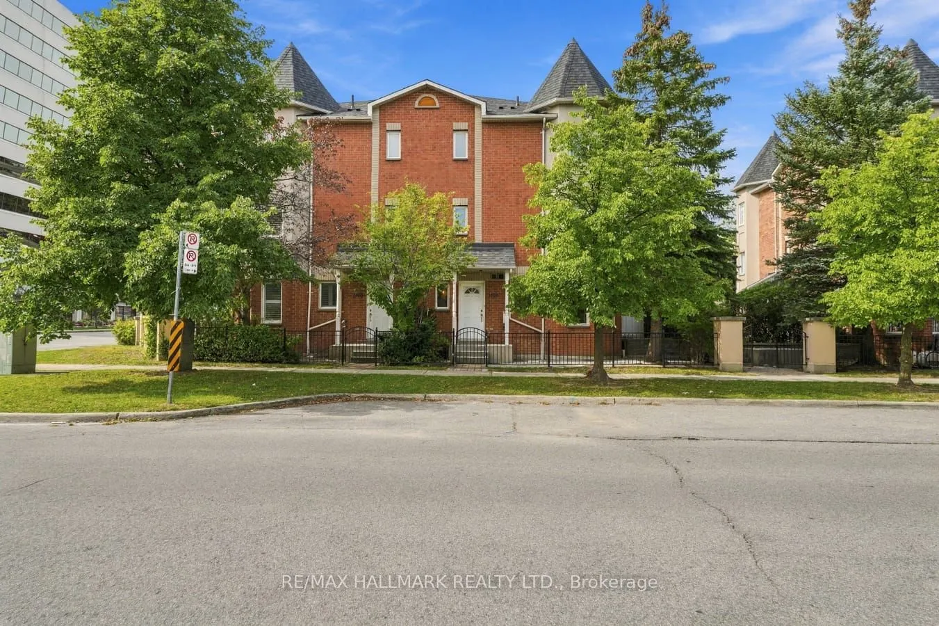 19 Rosebank Drive #1106