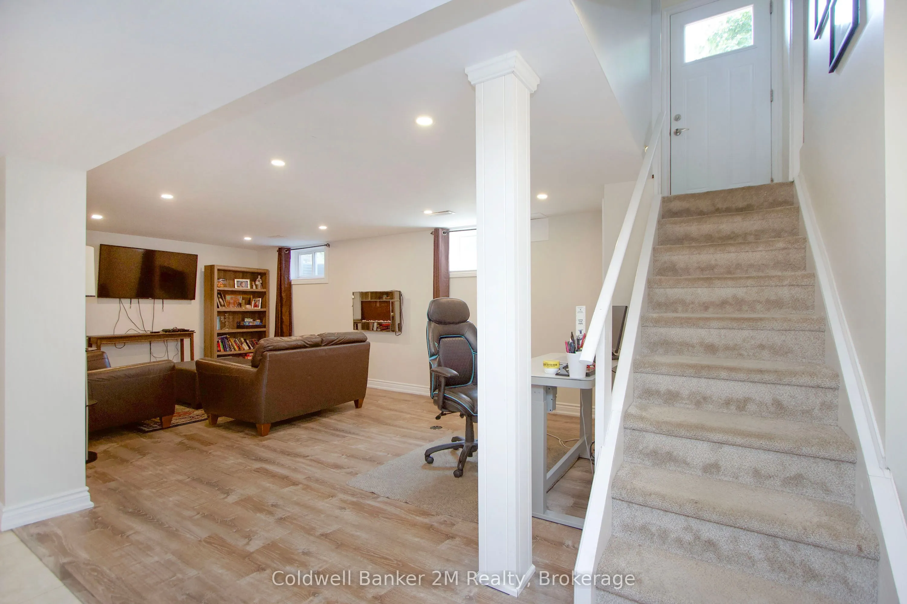 276 Park Road N
