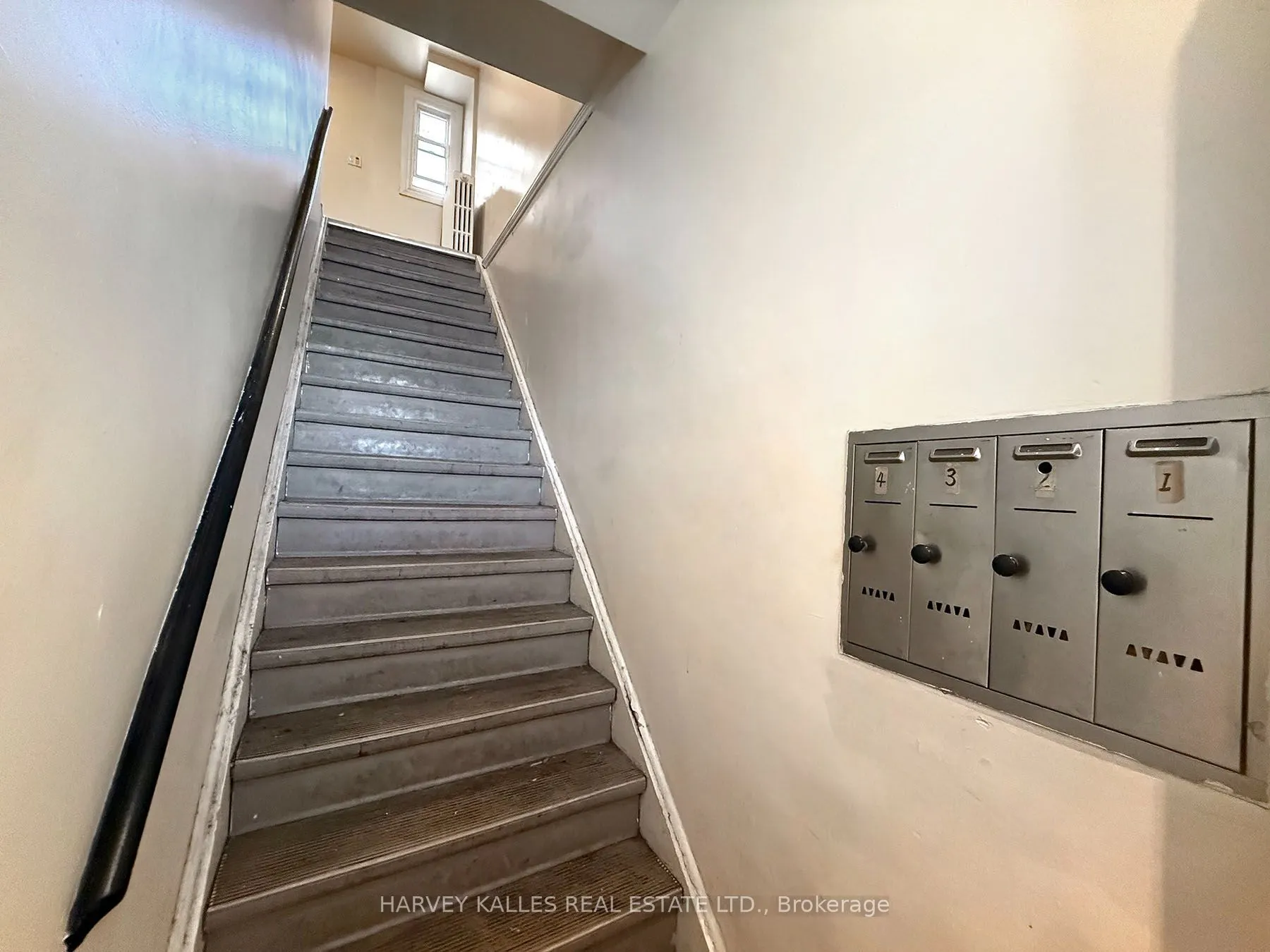 1171 Victoria Park Avenue