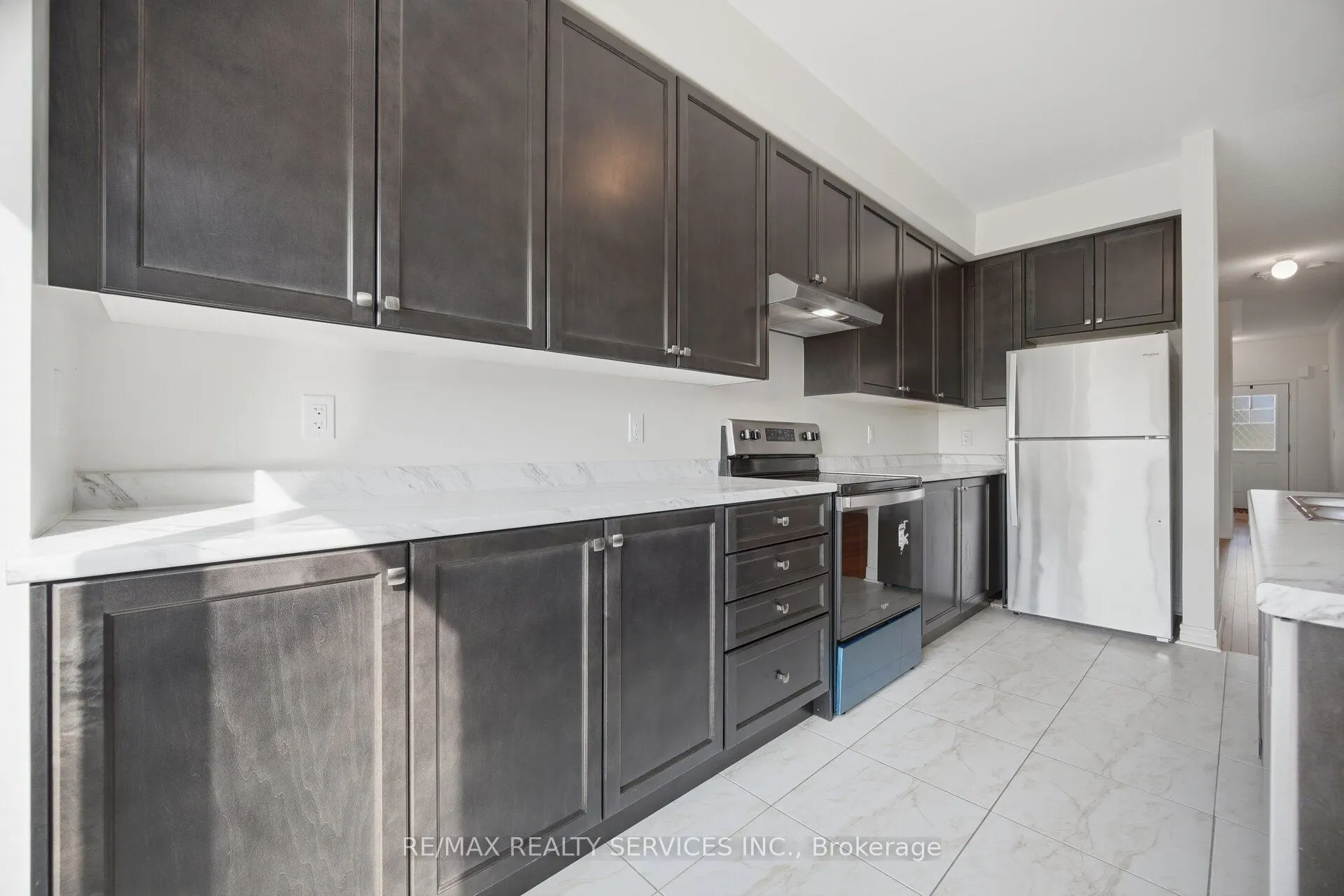 1221 Jim Brewster Circle