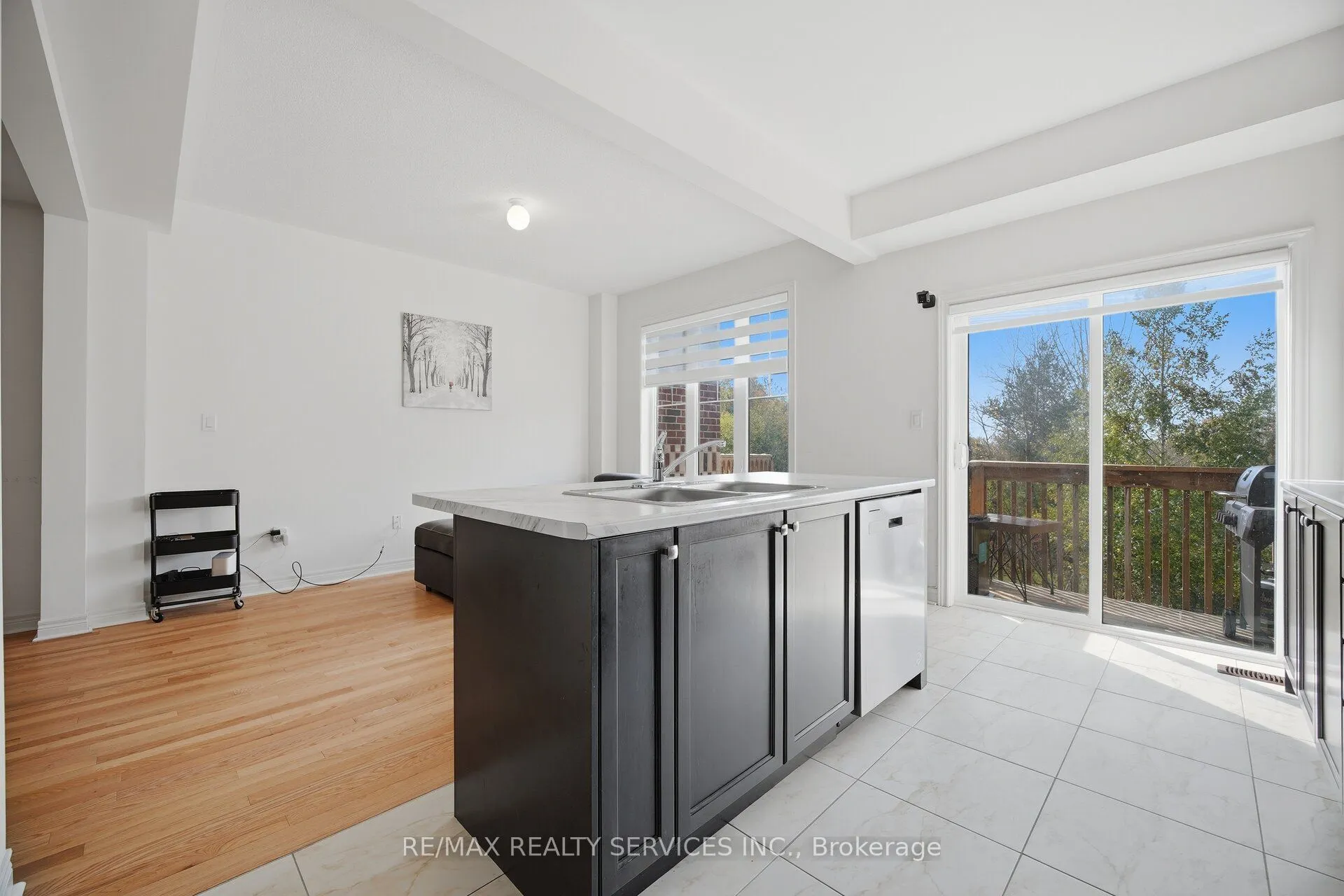 1221 Jim Brewster Circle