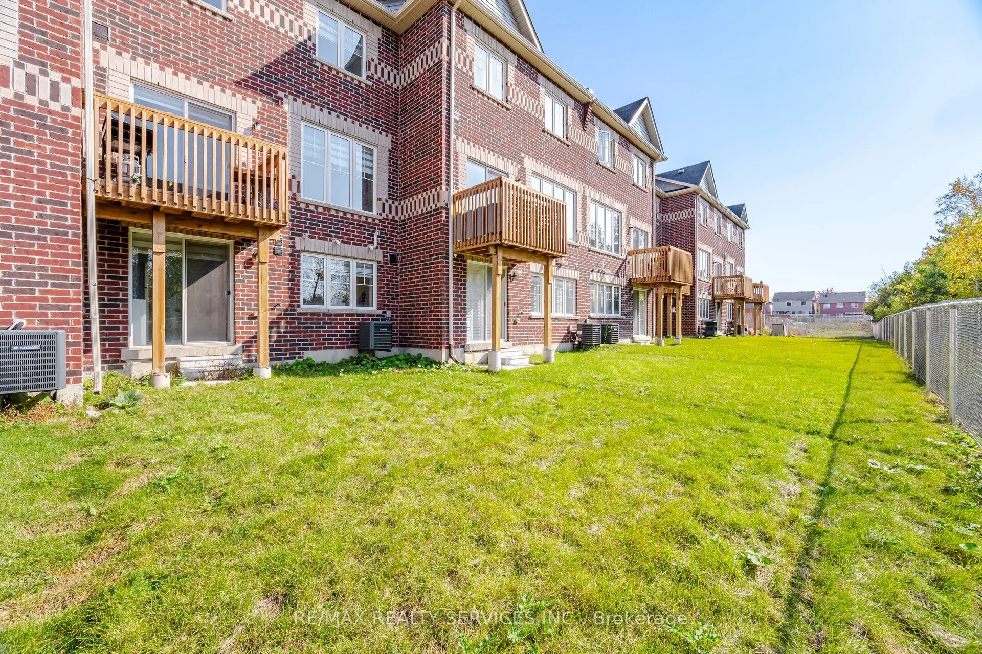 1221 Jim Brewster Circle