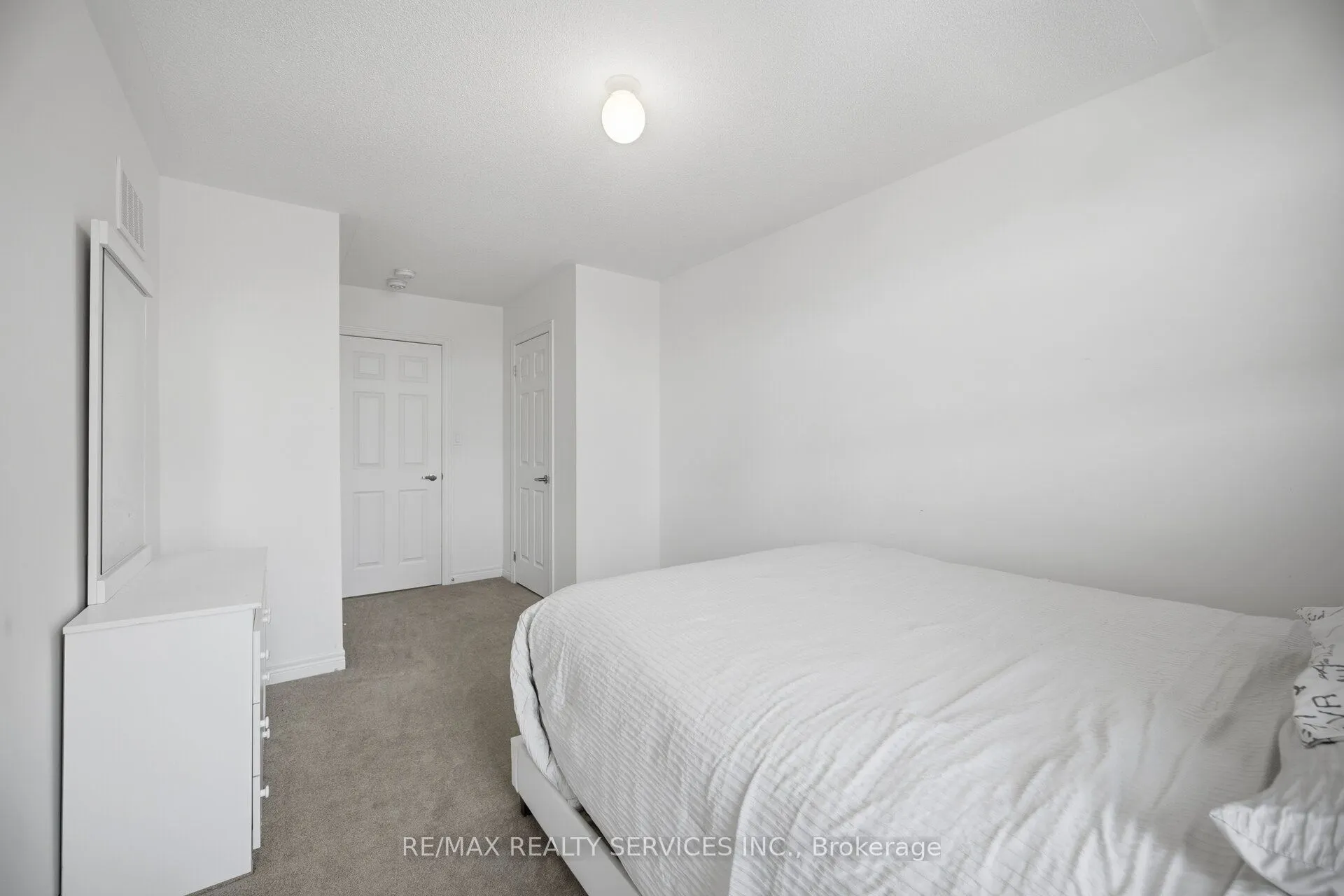1221 Jim Brewster Circle