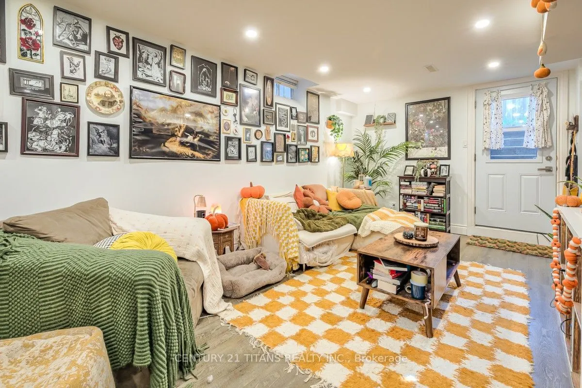20 Millstone Crescent