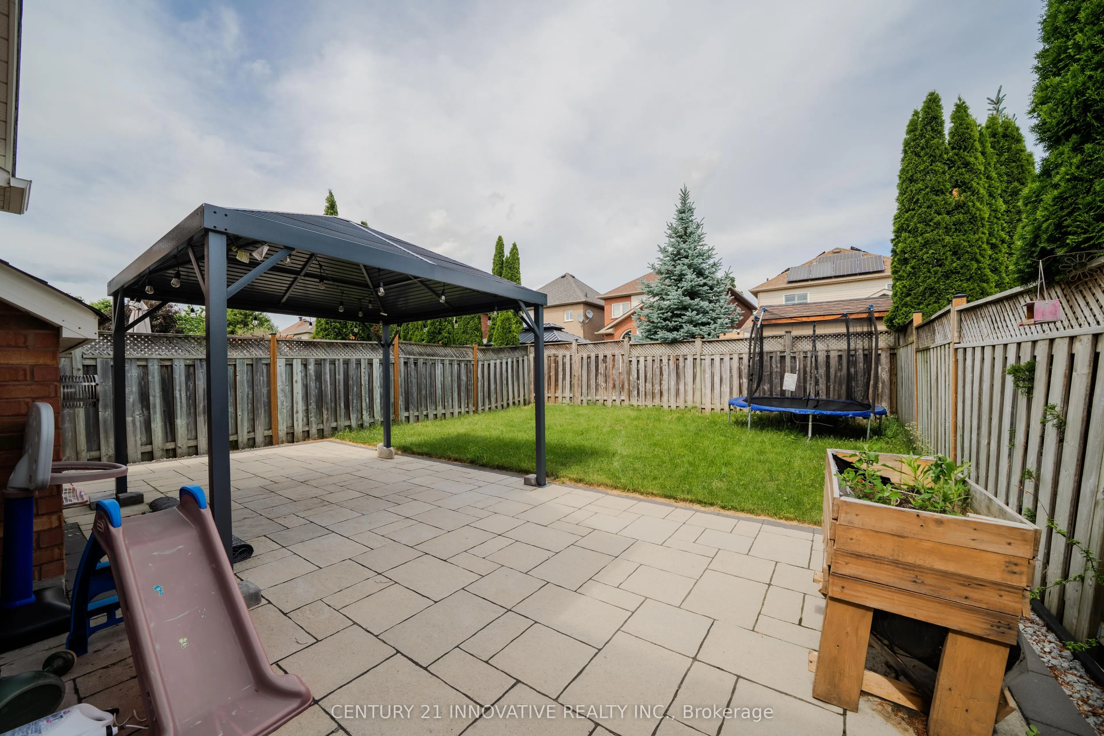 30 Castle Green Drive