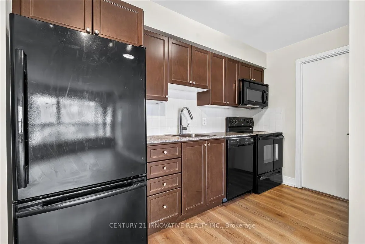 125 Village Green Square #3501