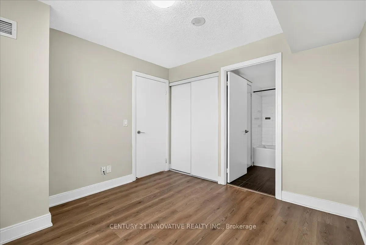 125 Village Green Square #3501