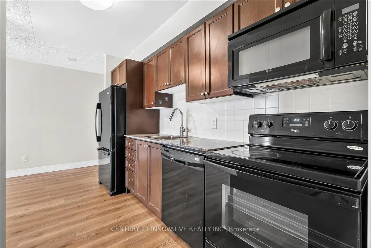 125 Village Green Square #3501