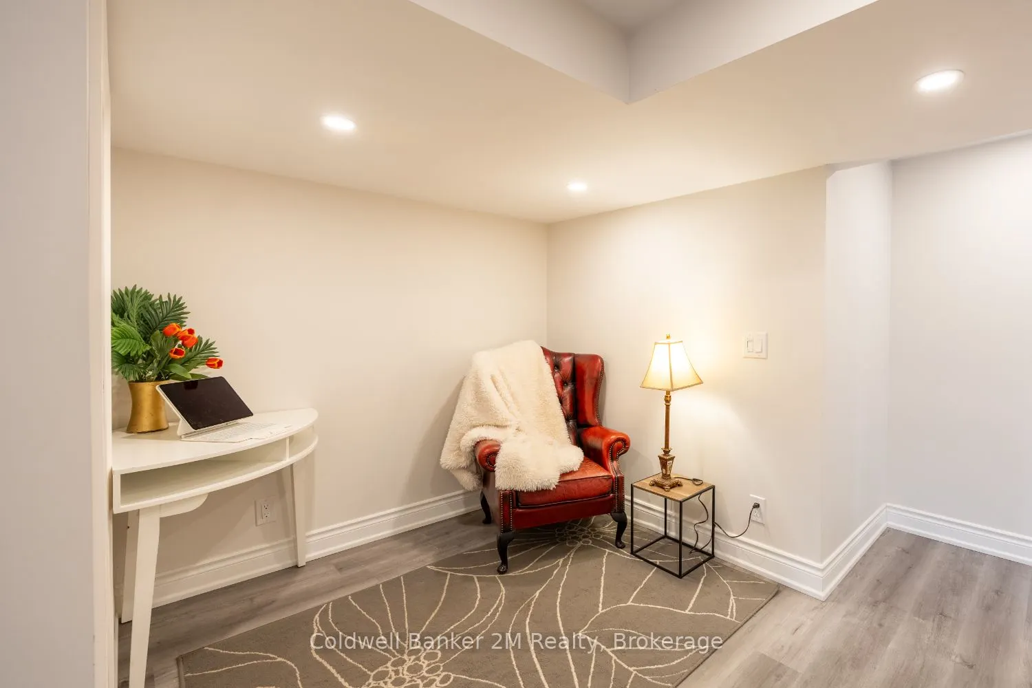 152 Taunton Road W