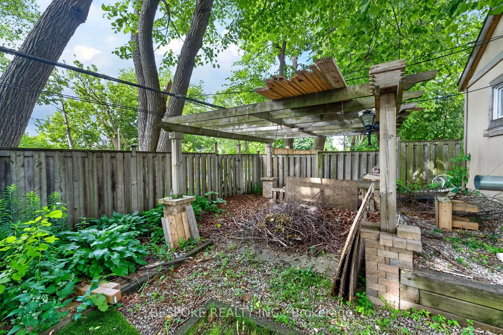 178 Sedgemount Drive