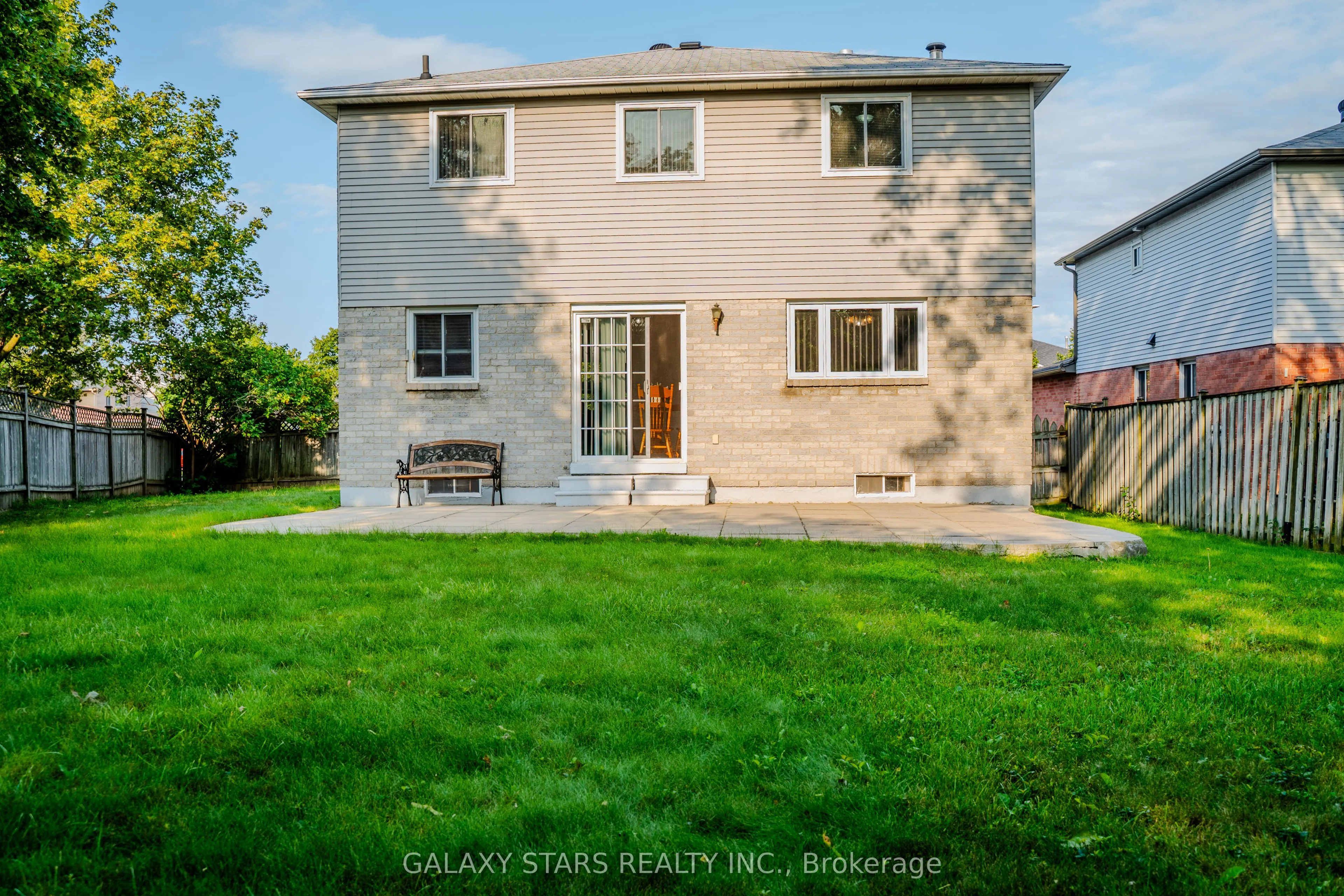 2 Noble Drive