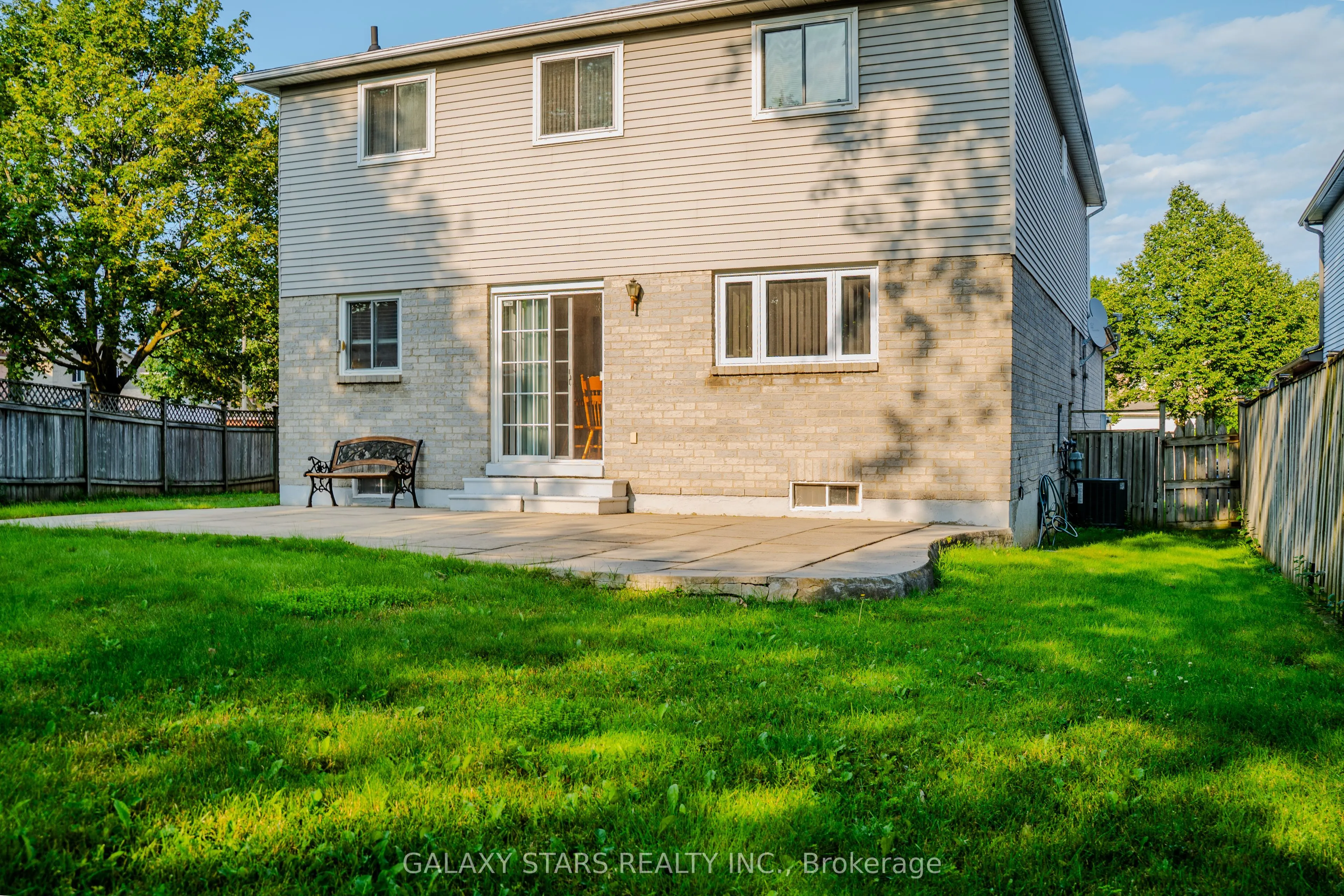 2 Noble Drive