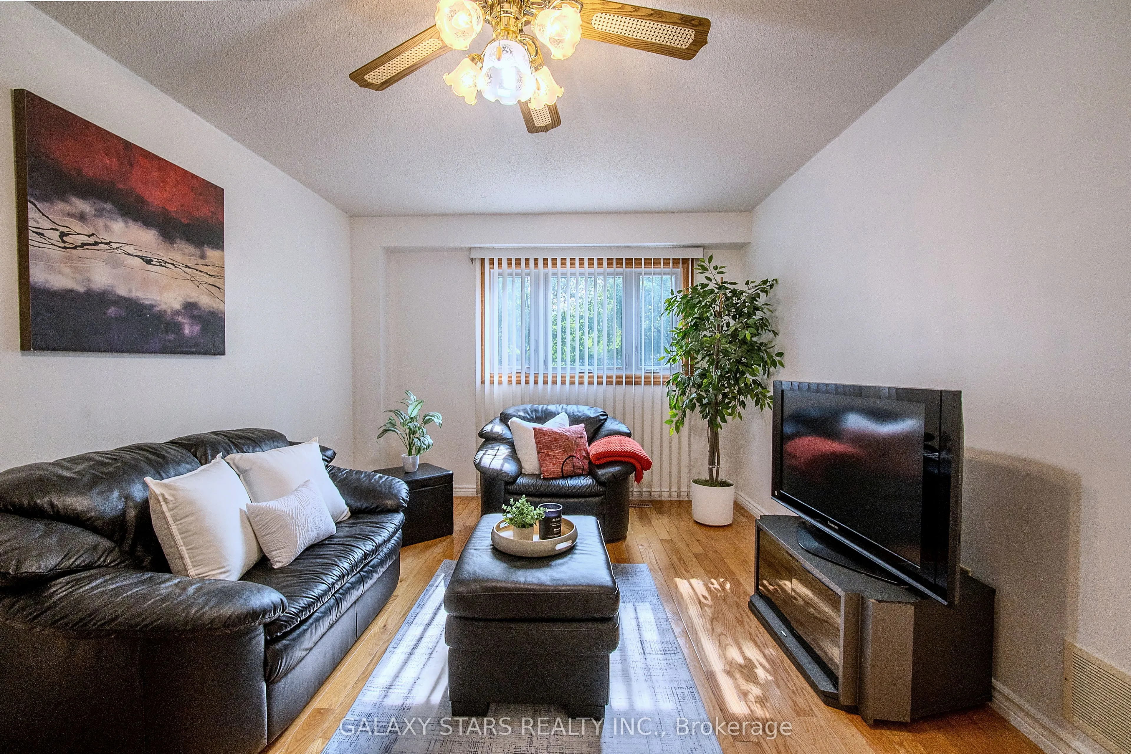 2 Noble Drive
