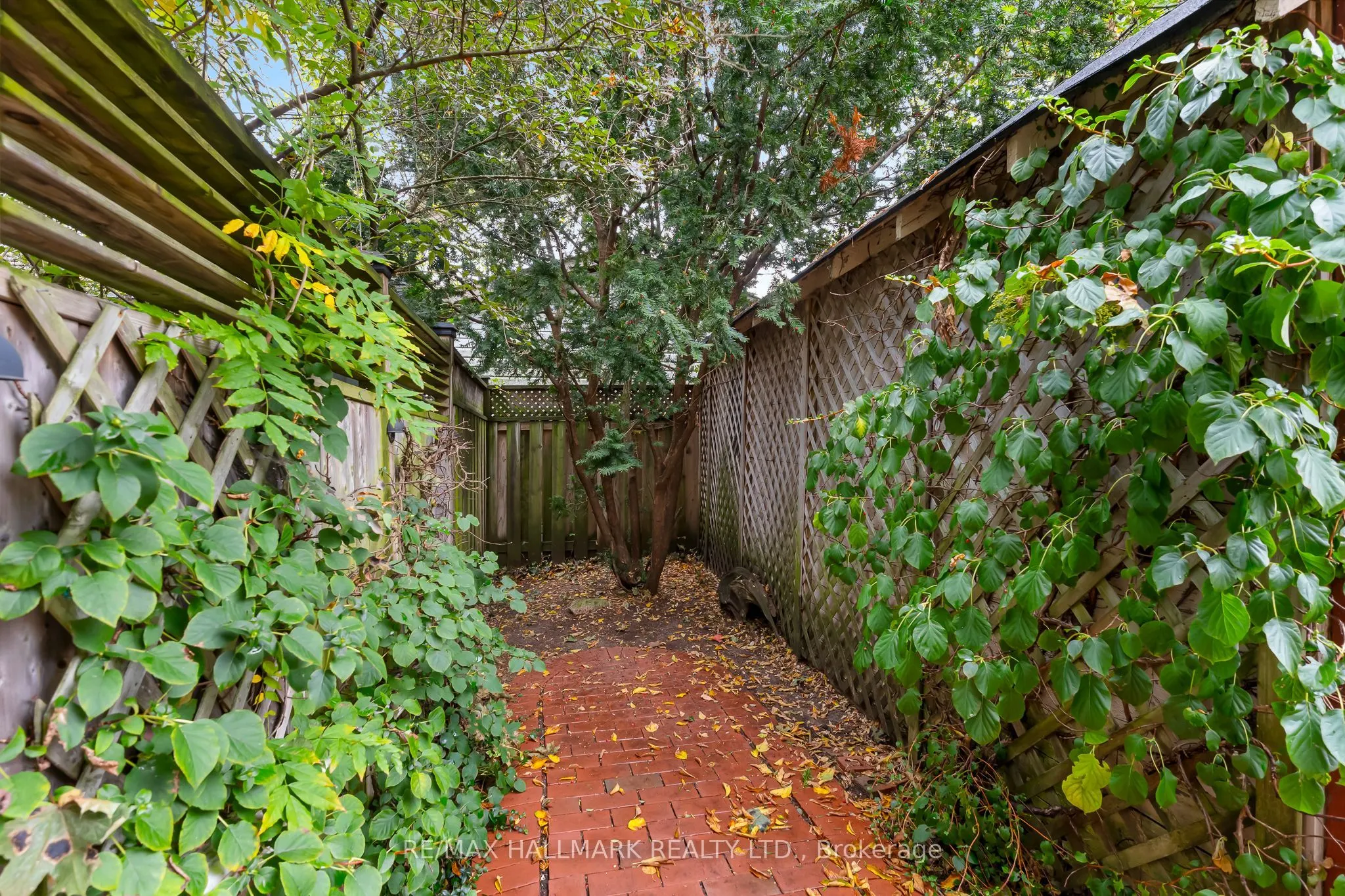 25 Northview Avenue