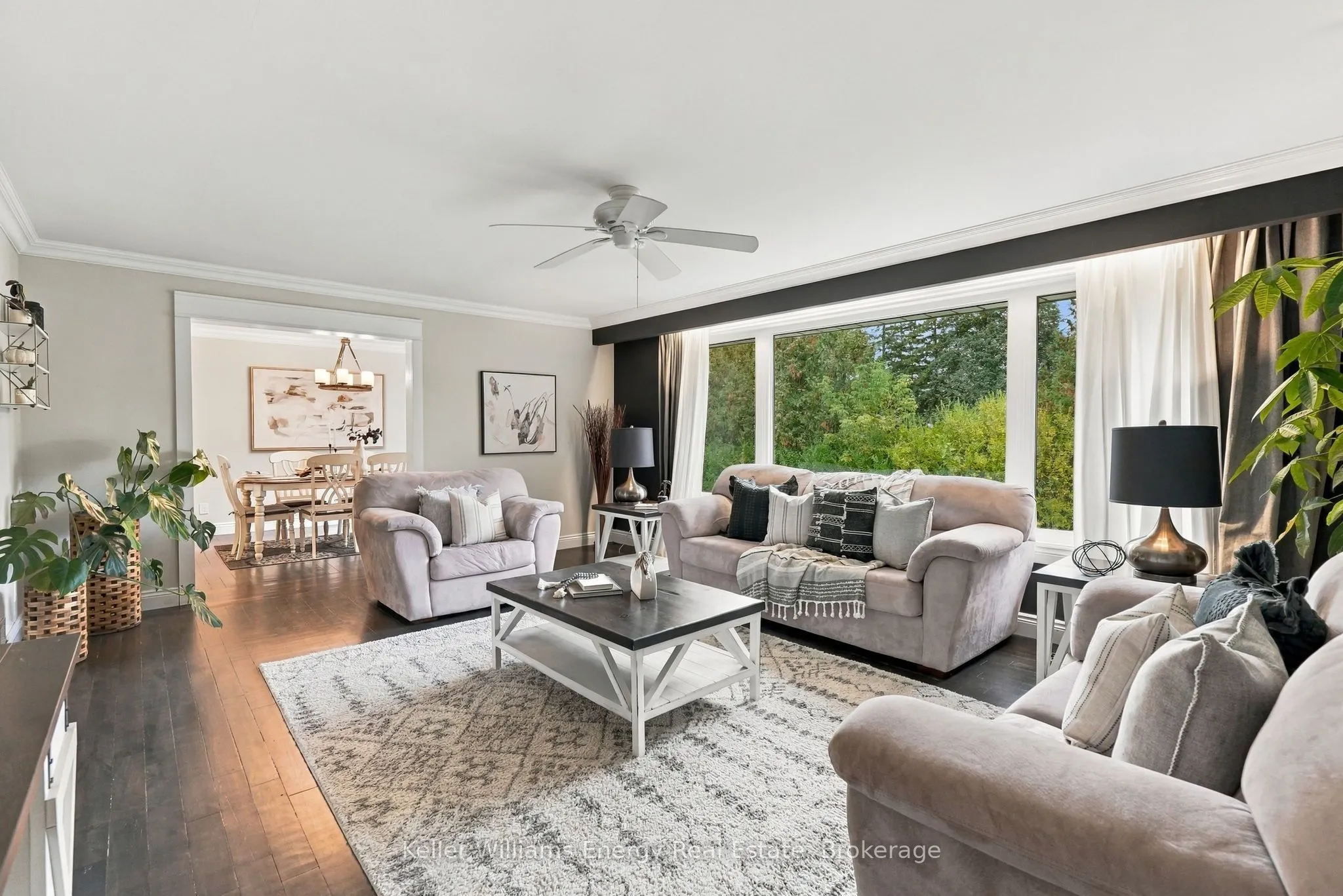 950 Swiss Heights