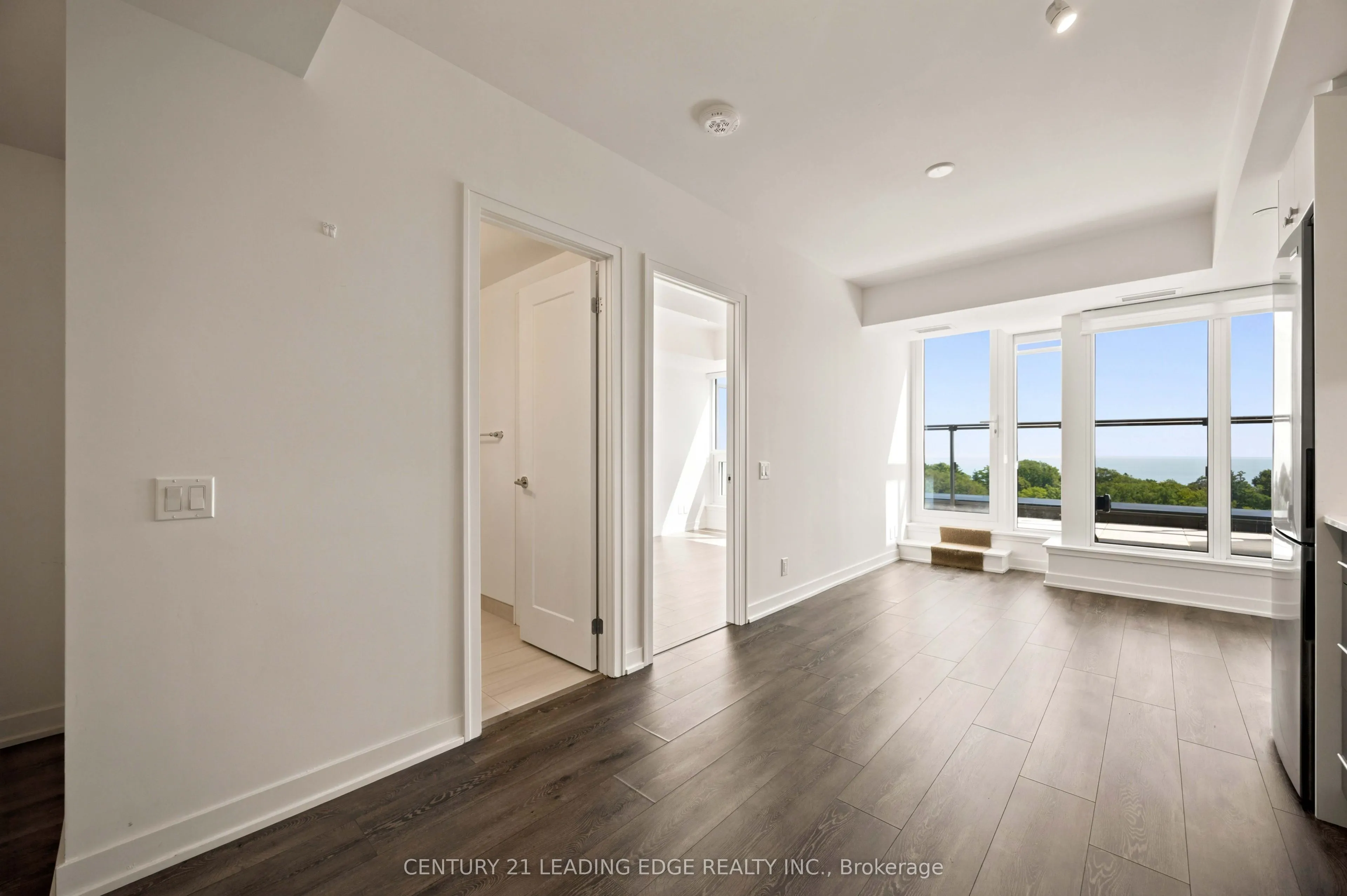 2 Manderley Drive #812