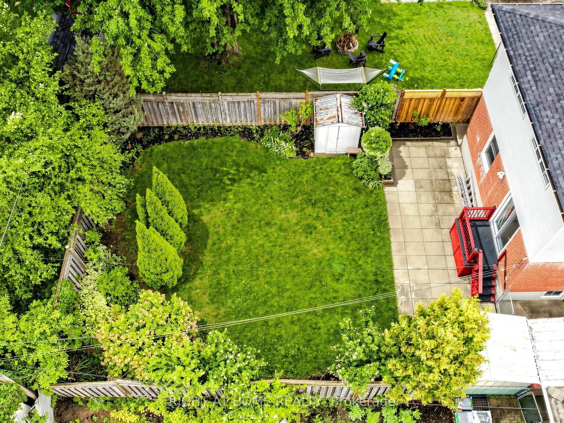 36 Joanna Drive E