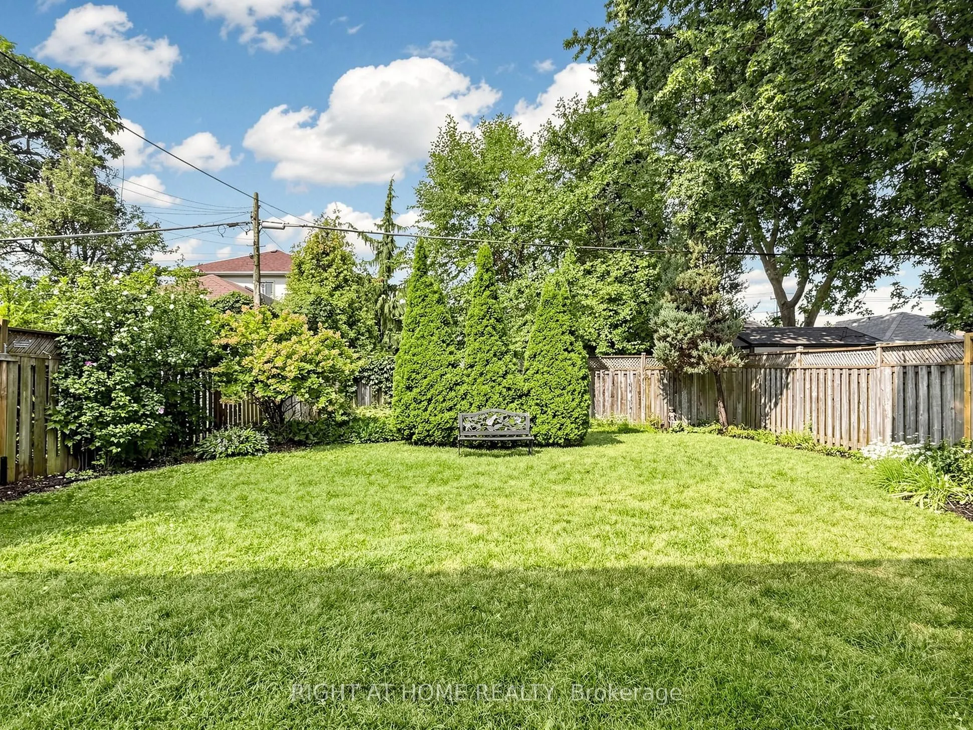 36 Joanna Drive E